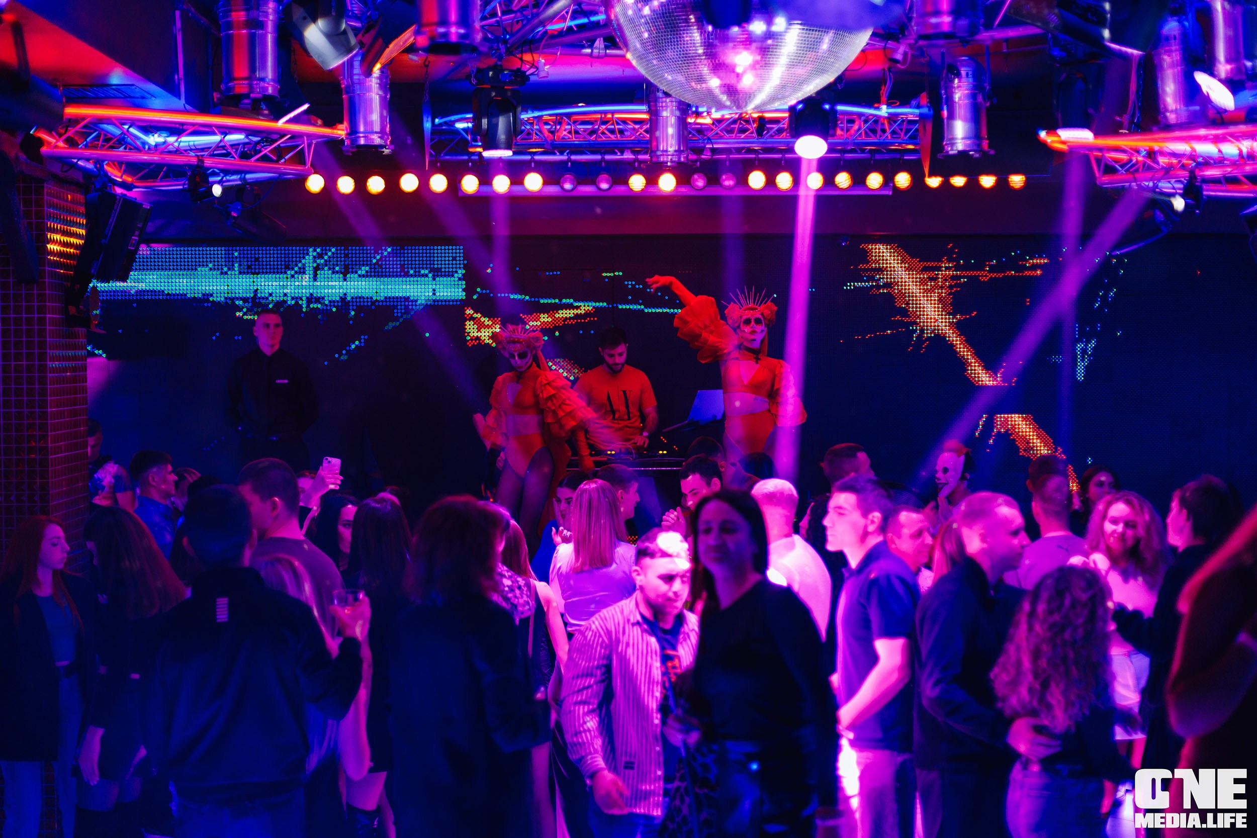 Фоторепортаж из РК Планета. One Media Life: фоторепортажи, фотоотчеты с мероприятий и заведений