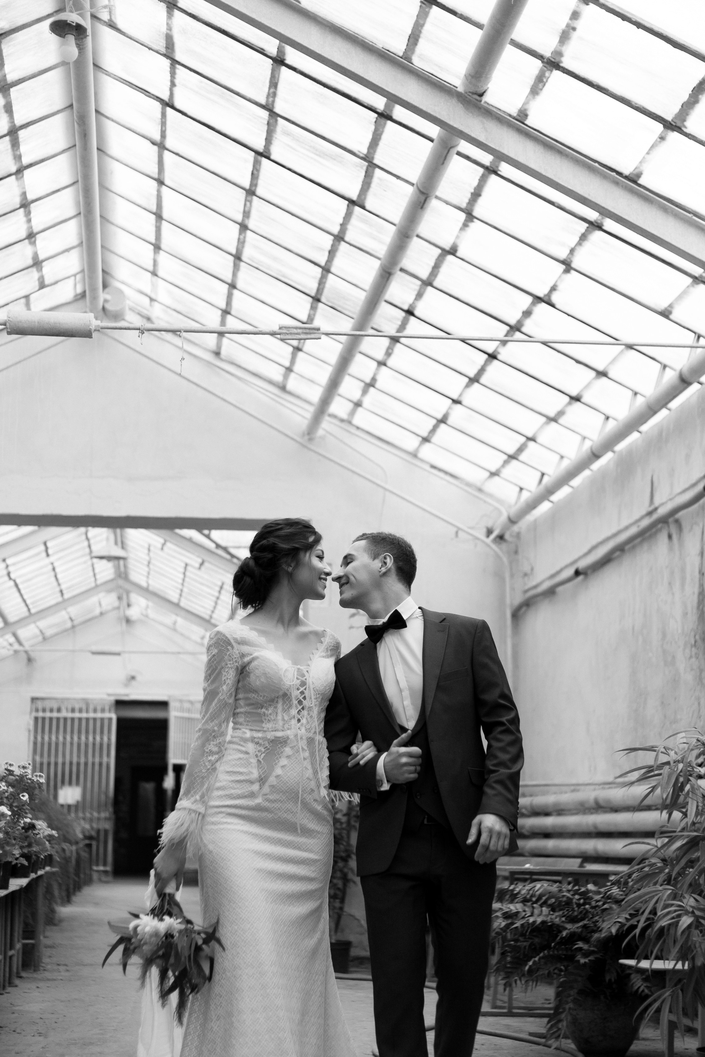 Свадебная фотосессия в оранжерее. Свадебный и семейный фотограф в Волгограде Кристина Иванова