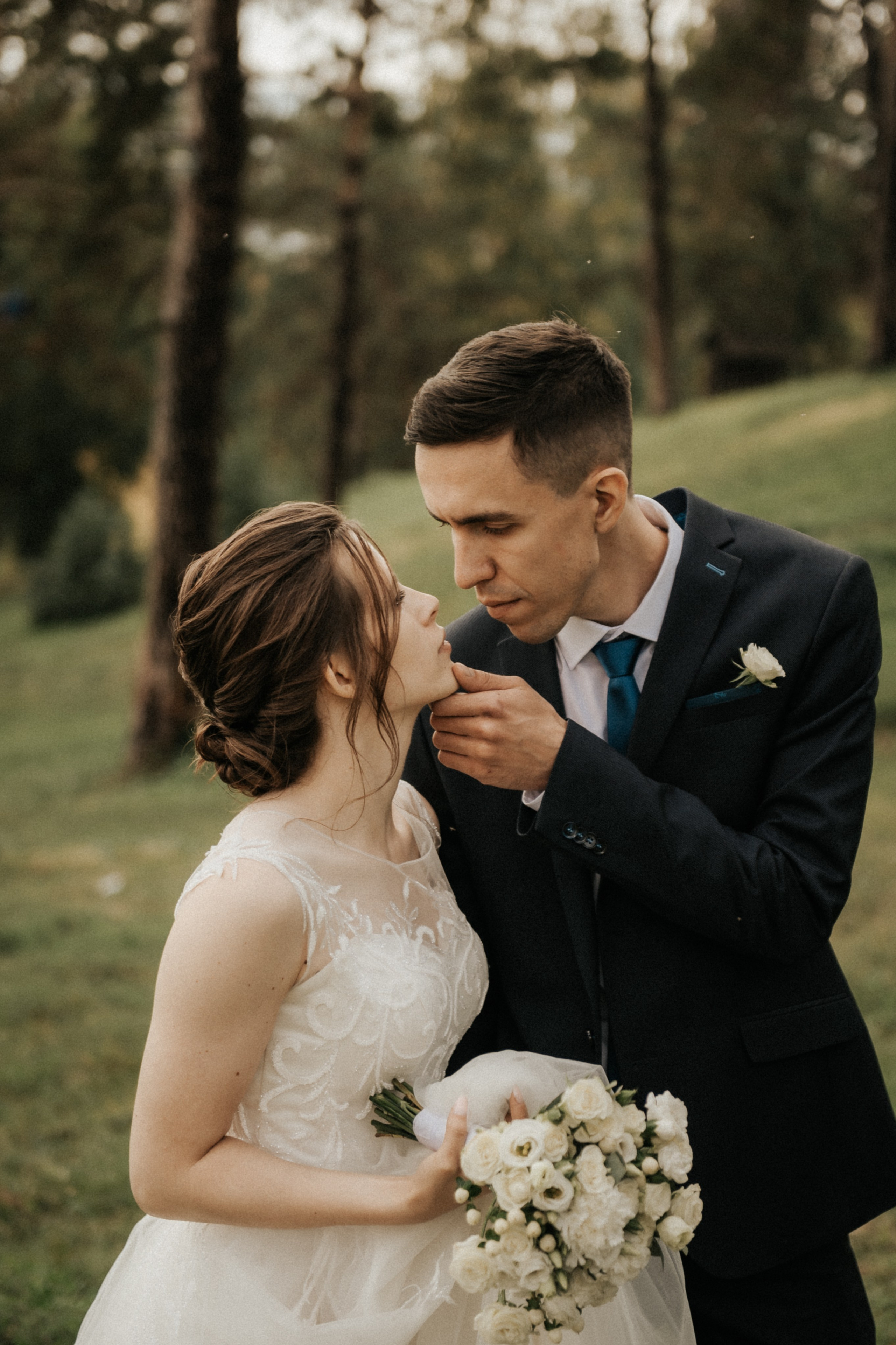 Свадебные фотографии. Фотограф в Барнауле Дарья Бутурлакина. Люби.Цени.Касайся