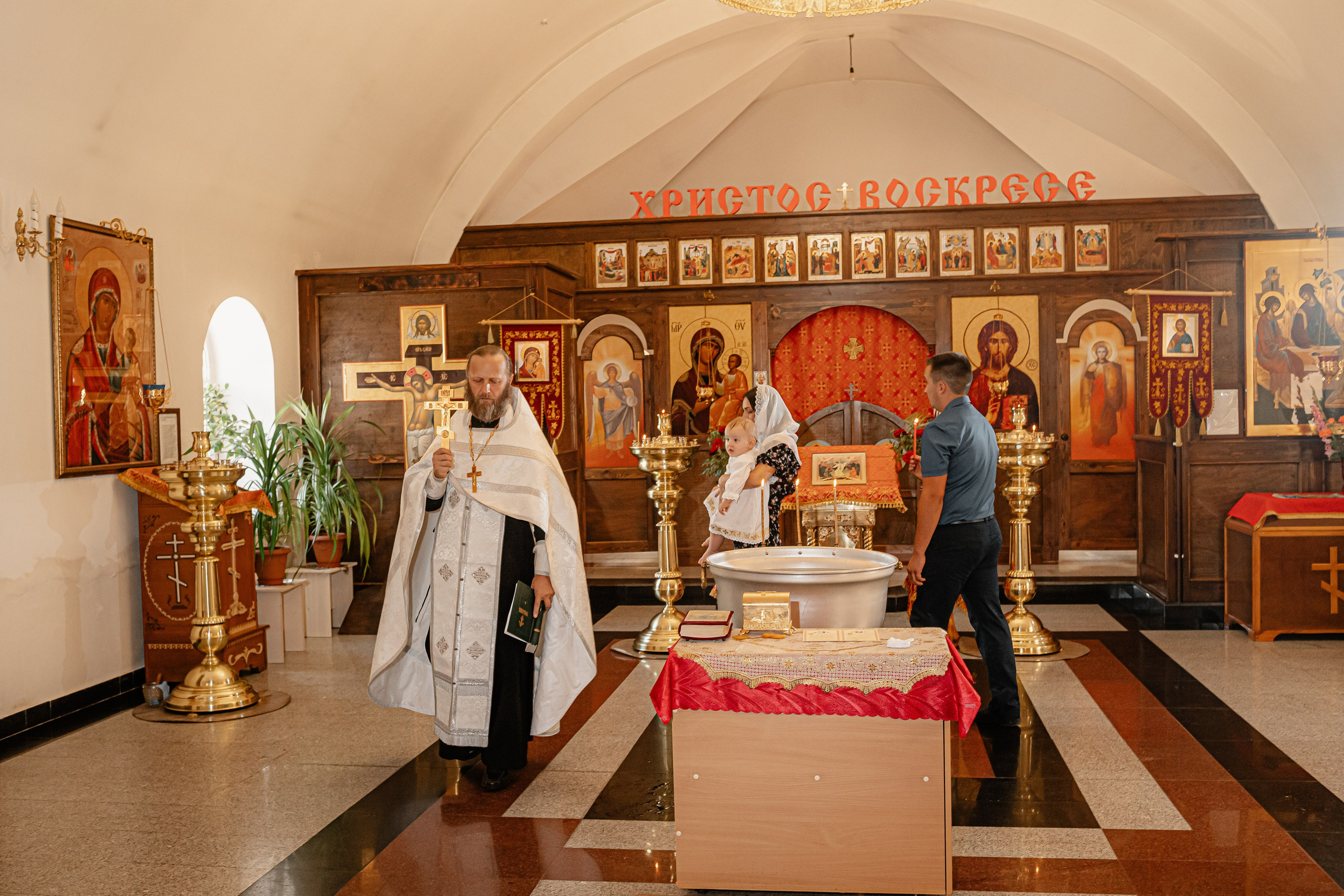 Крещение. Посёлок М. Горький. Свято — Пантелеимоновский храм. Свадебный фотограф Кропоткин Краснодар