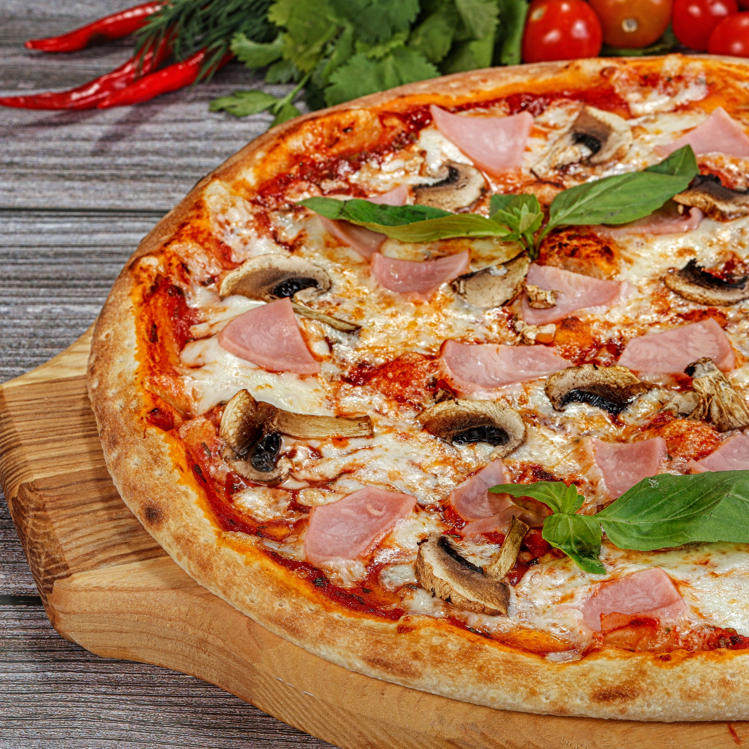 Фотосъемка пиццы. Заказ по тел.: +7 (906) 006-90-22. Фуд-фотограф Андрей Старостин — съемка еды в Москве. 9000 руб. в час