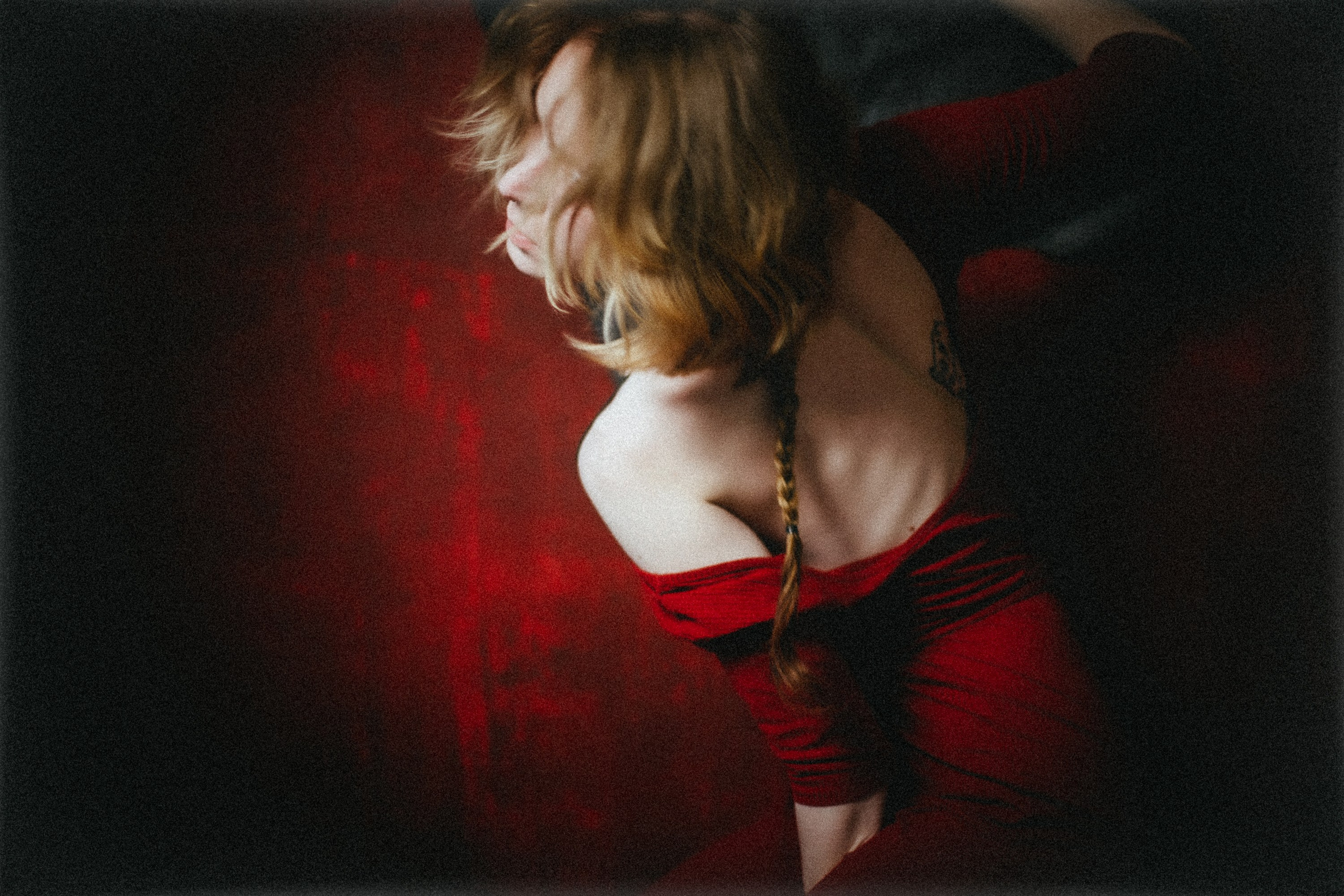 Вика. Домашняя студия. RawCat. Портретная фотография Екатеринбург