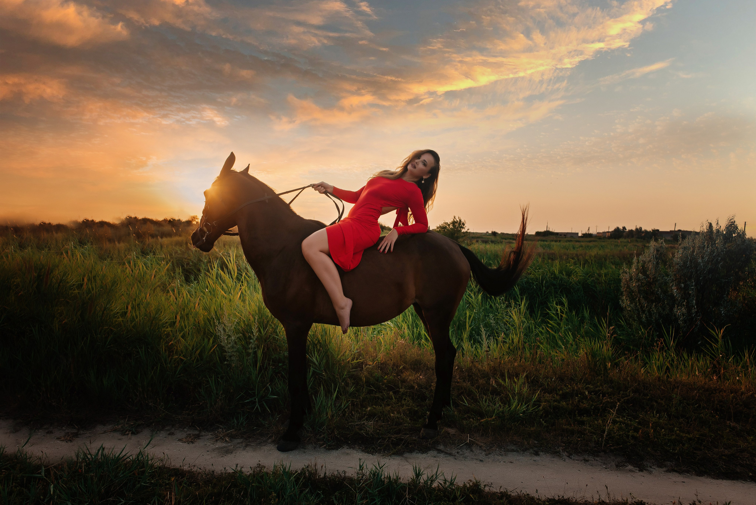 Яна с лошадью. Детский и семейный фотограф выпускной альбом Приморско-Ахтарск