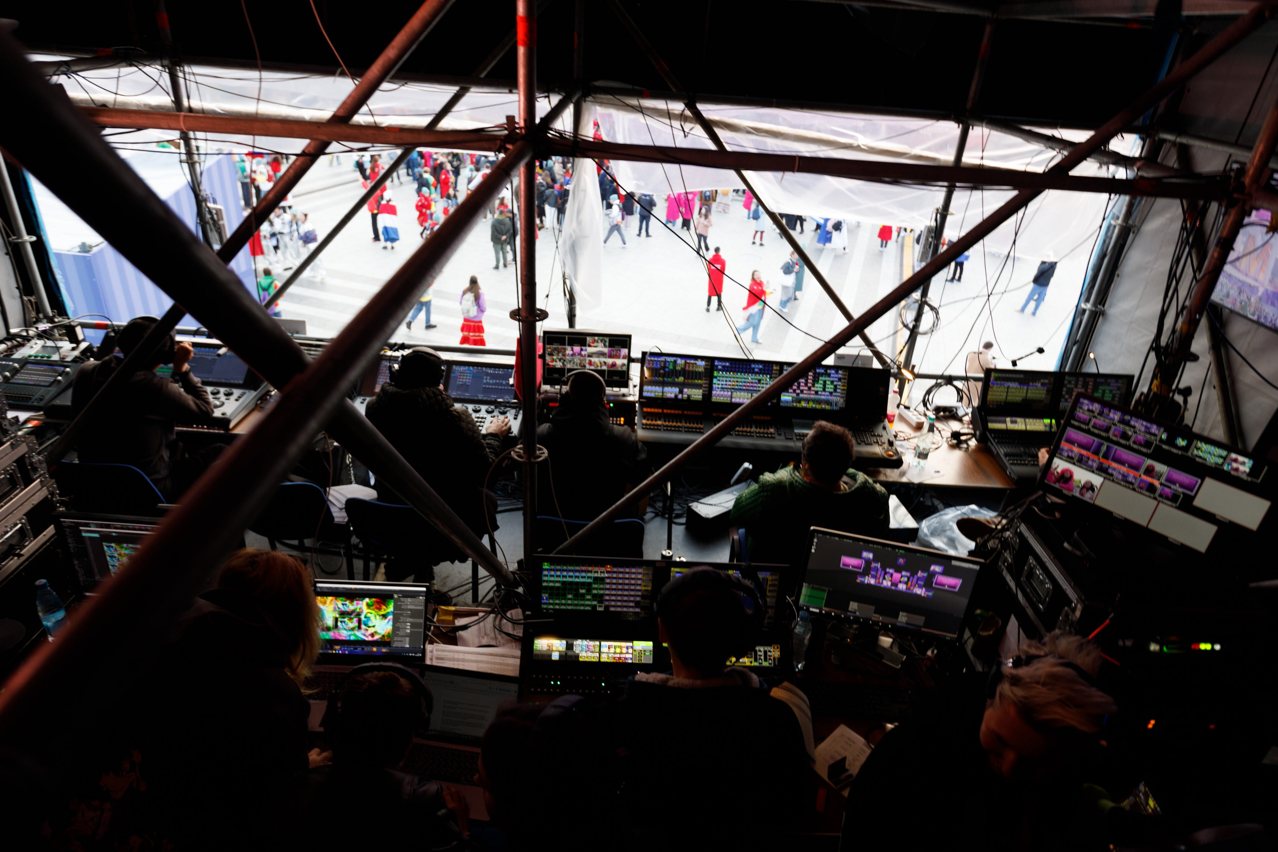 Всемирный фестиваль молодёжи 2024 в России. Репортажный фотограф в Москве, Сочи и Санкт-Петербурге