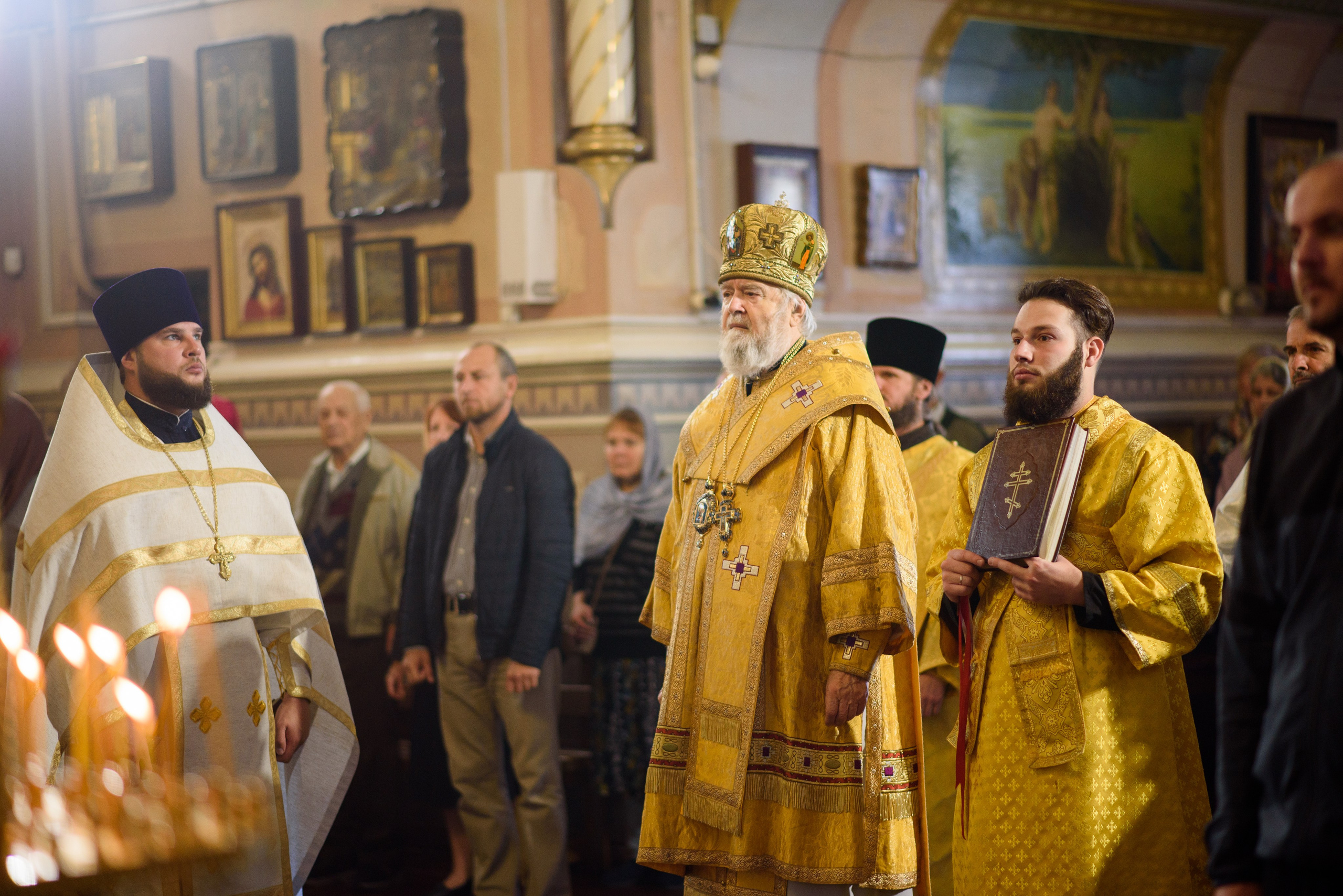 Воскресная литургия 29.10.2023. Семейный и свадебный фотограф в Феодосии и Коктебеле