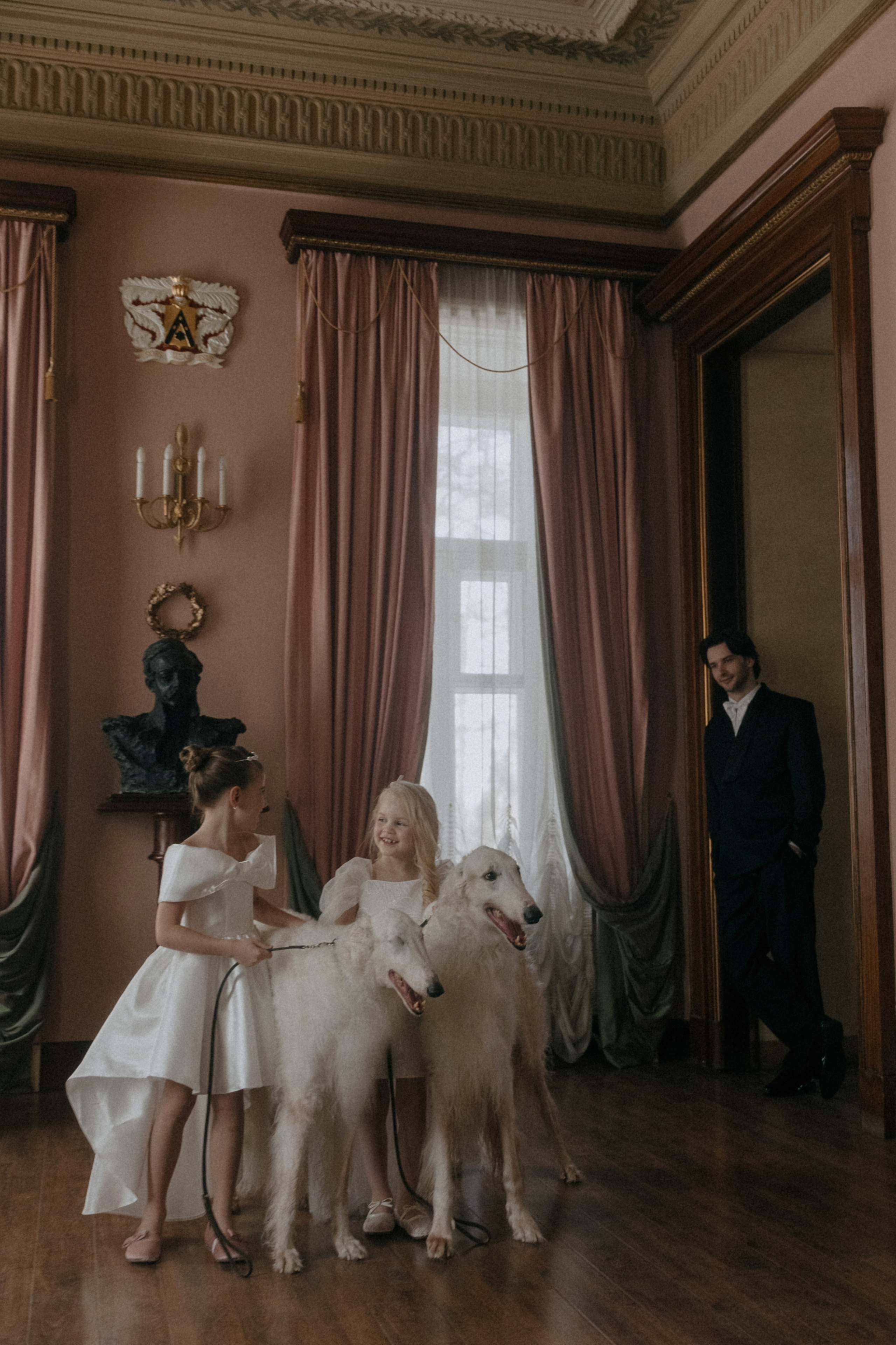 Свадебная фотосъемка в Середниково. Свадебный фотограф Москва