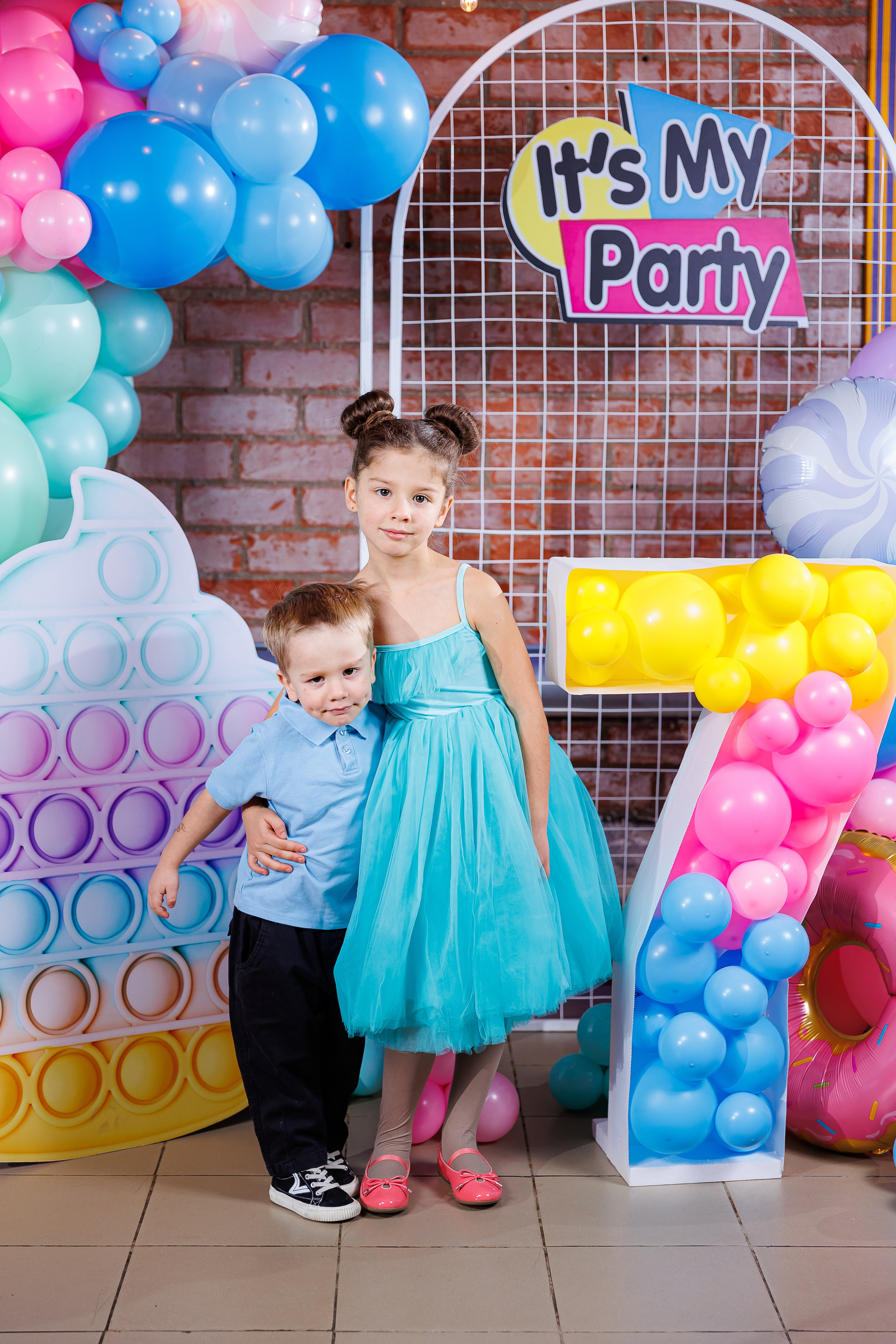 День рождения Насти «Pop-it». Семейный и детский фотограф Комина Елена, Власиха, Одинцово