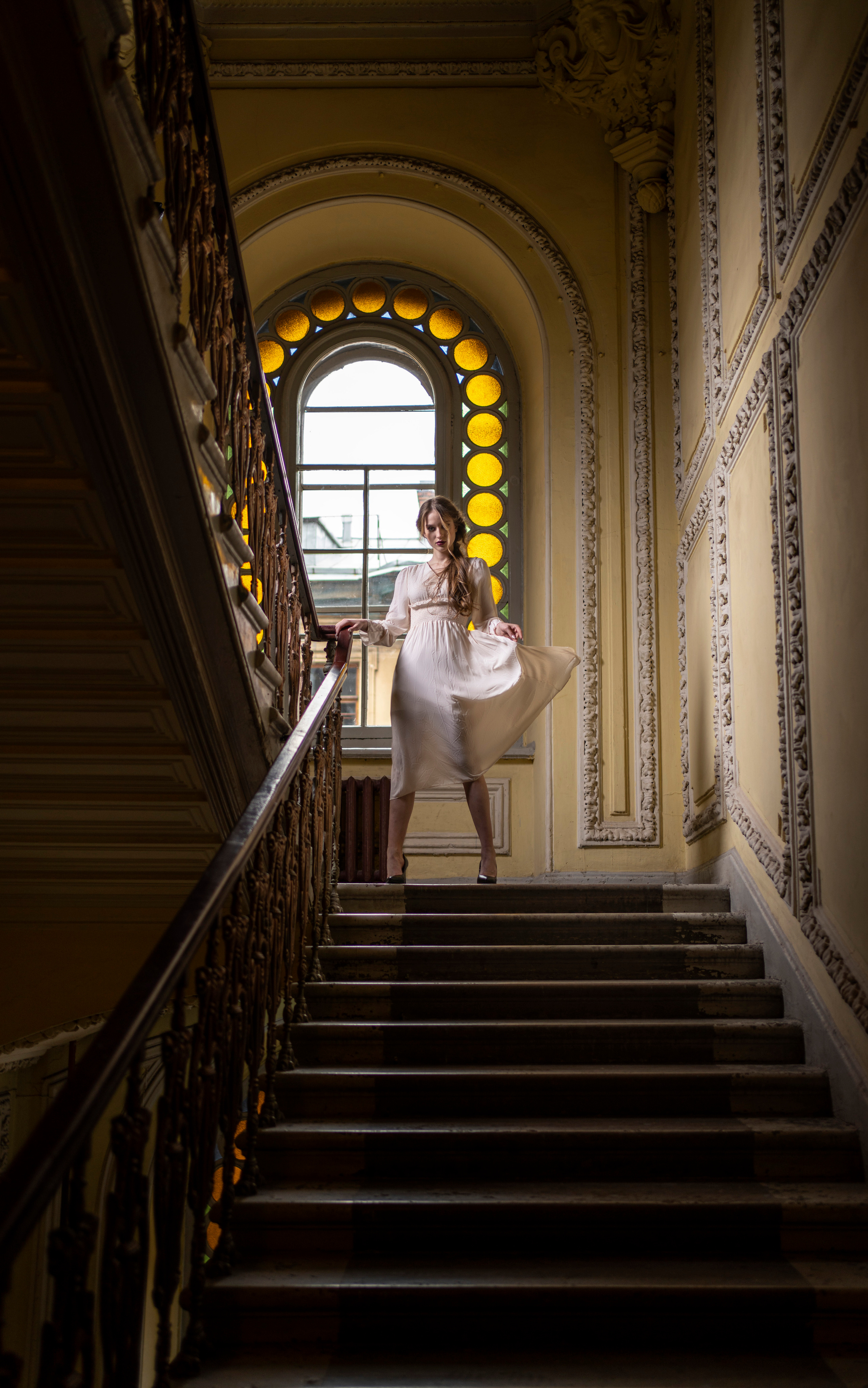 Маша и парадные. Фотограф Сергей Танков