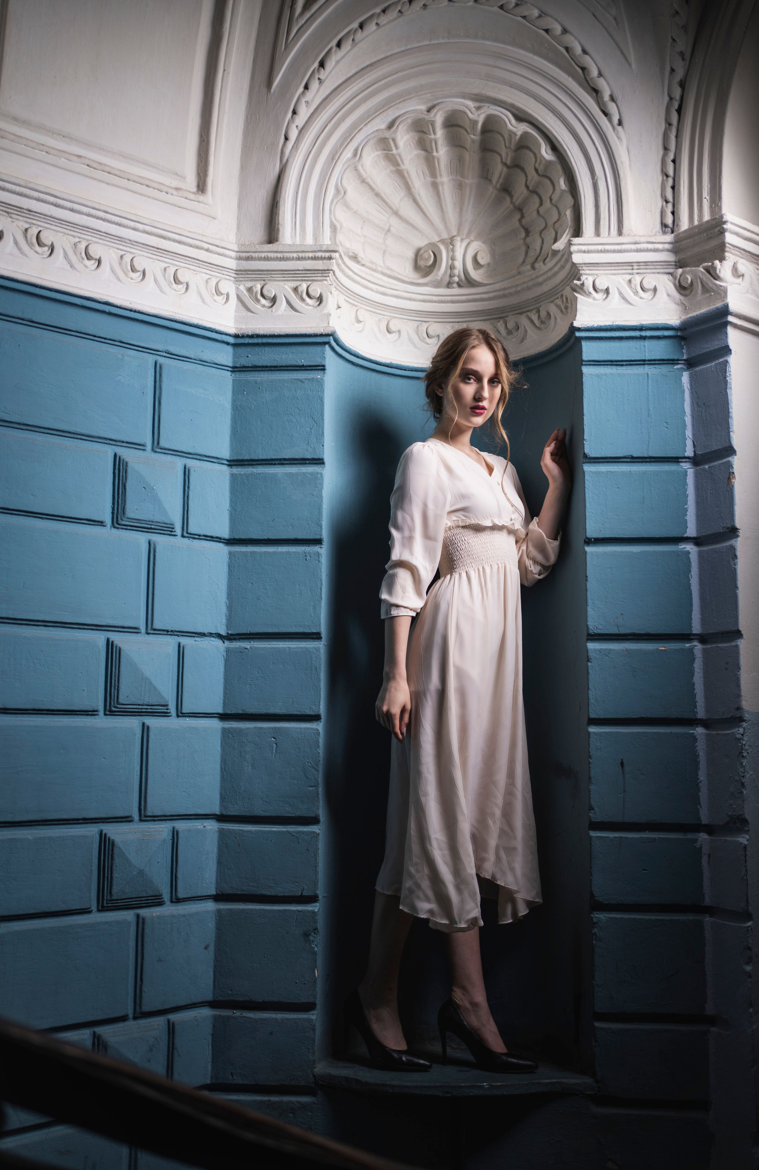 Маша и парадные. Фотограф Сергей Танков