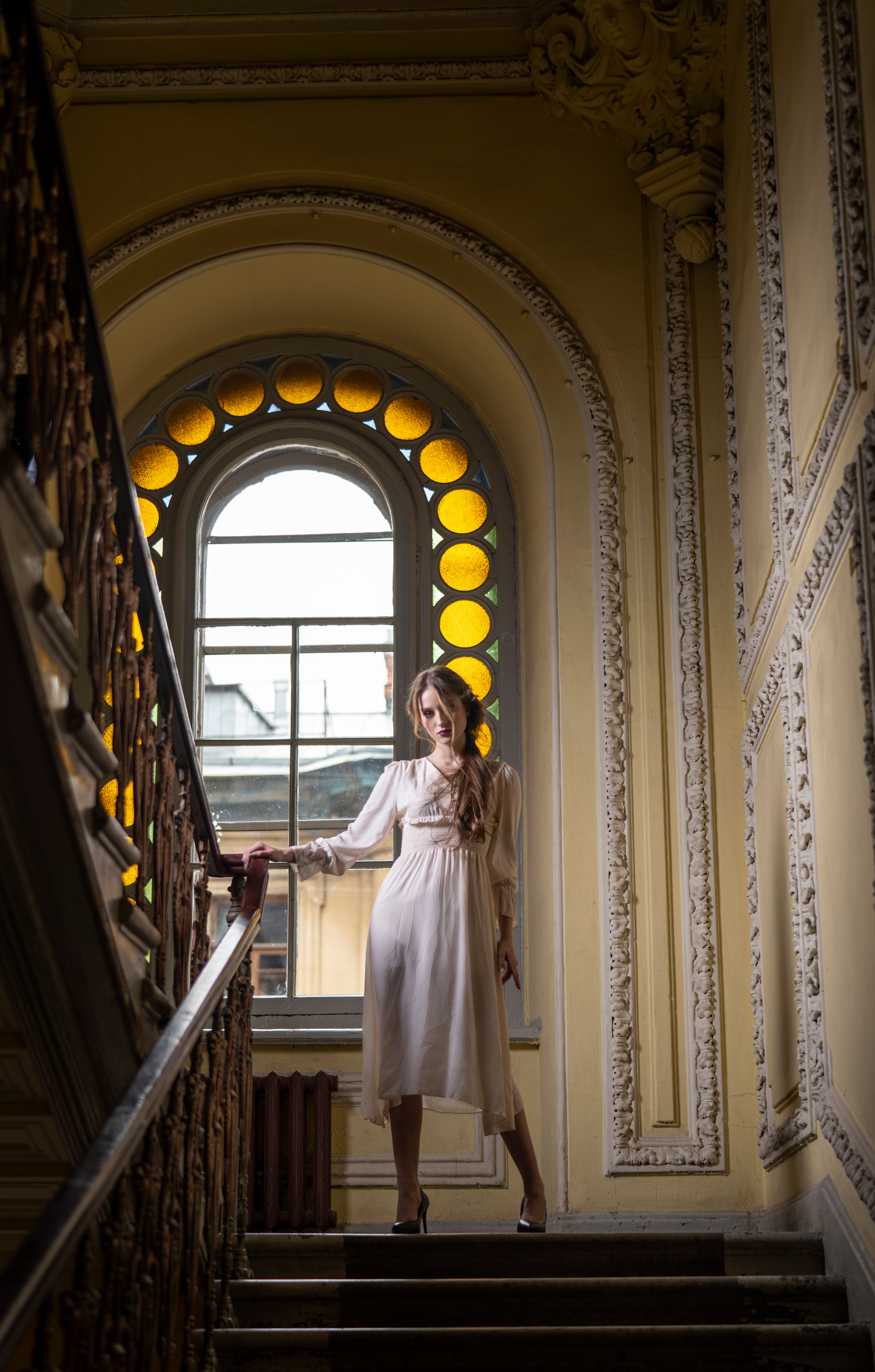 Маша и парадные. Фотограф Сергей Танков