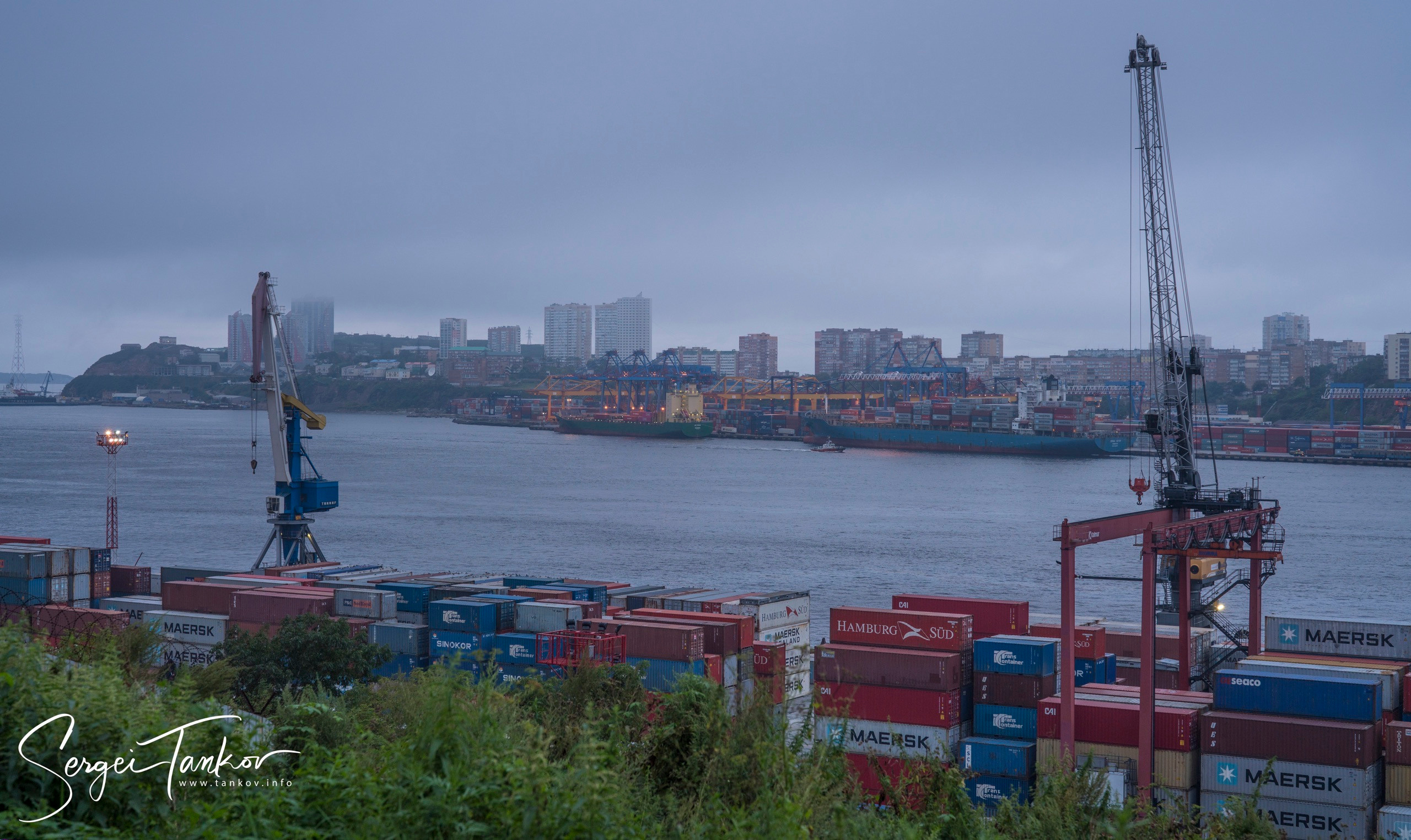 Владивосток (сентябрь 2019). Фотограф Сергей Танков