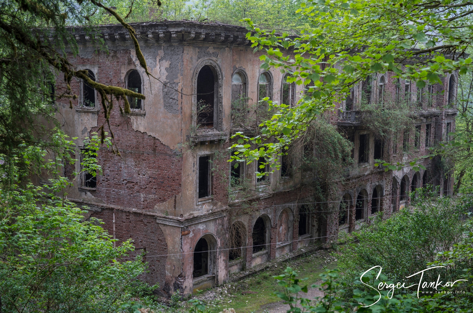 Абхазия (май 2019). Фотограф Сергей Танков