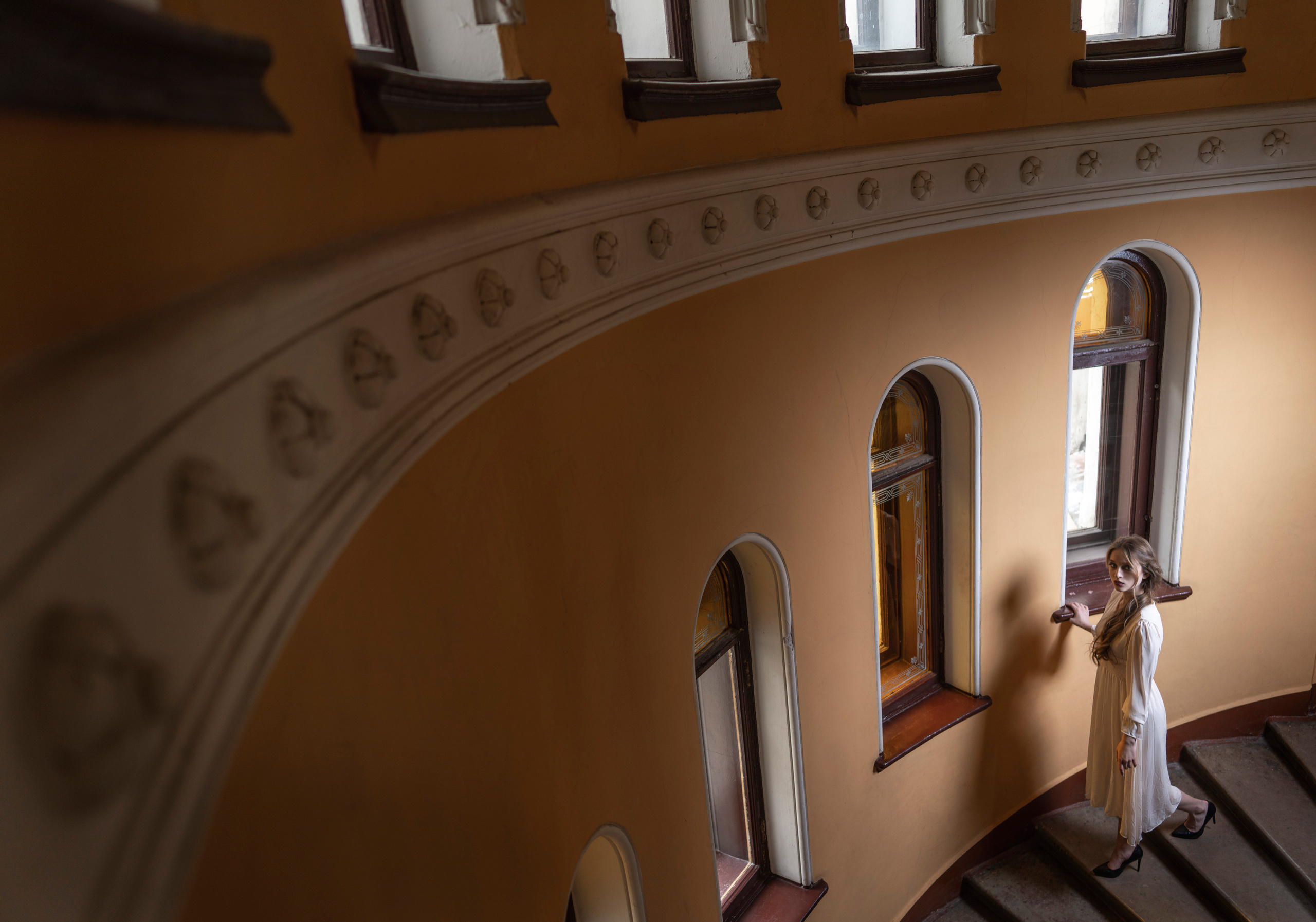 Маша и парадные. Фотограф Сергей Танков