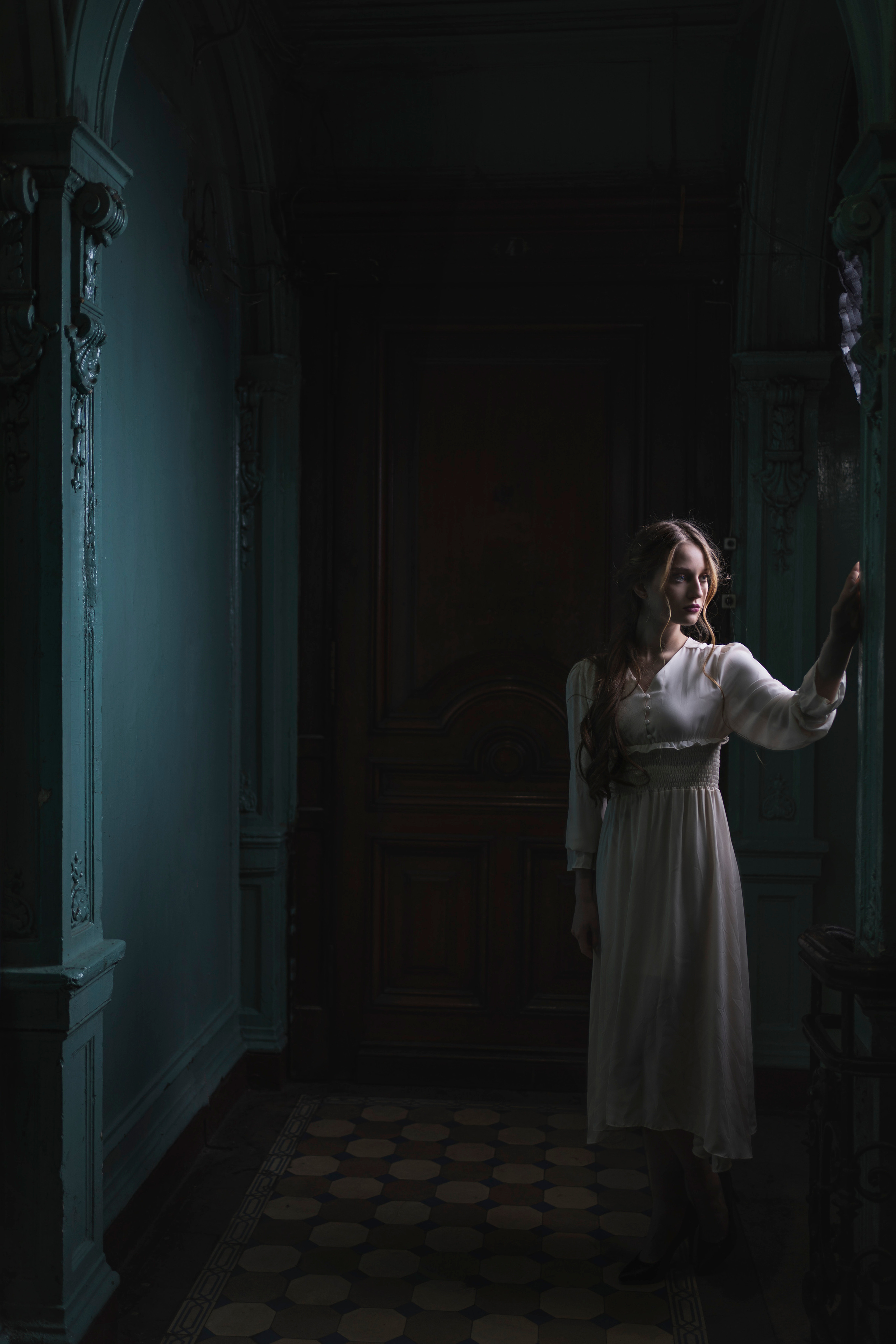 Маша и парадные. Фотограф Сергей Танков