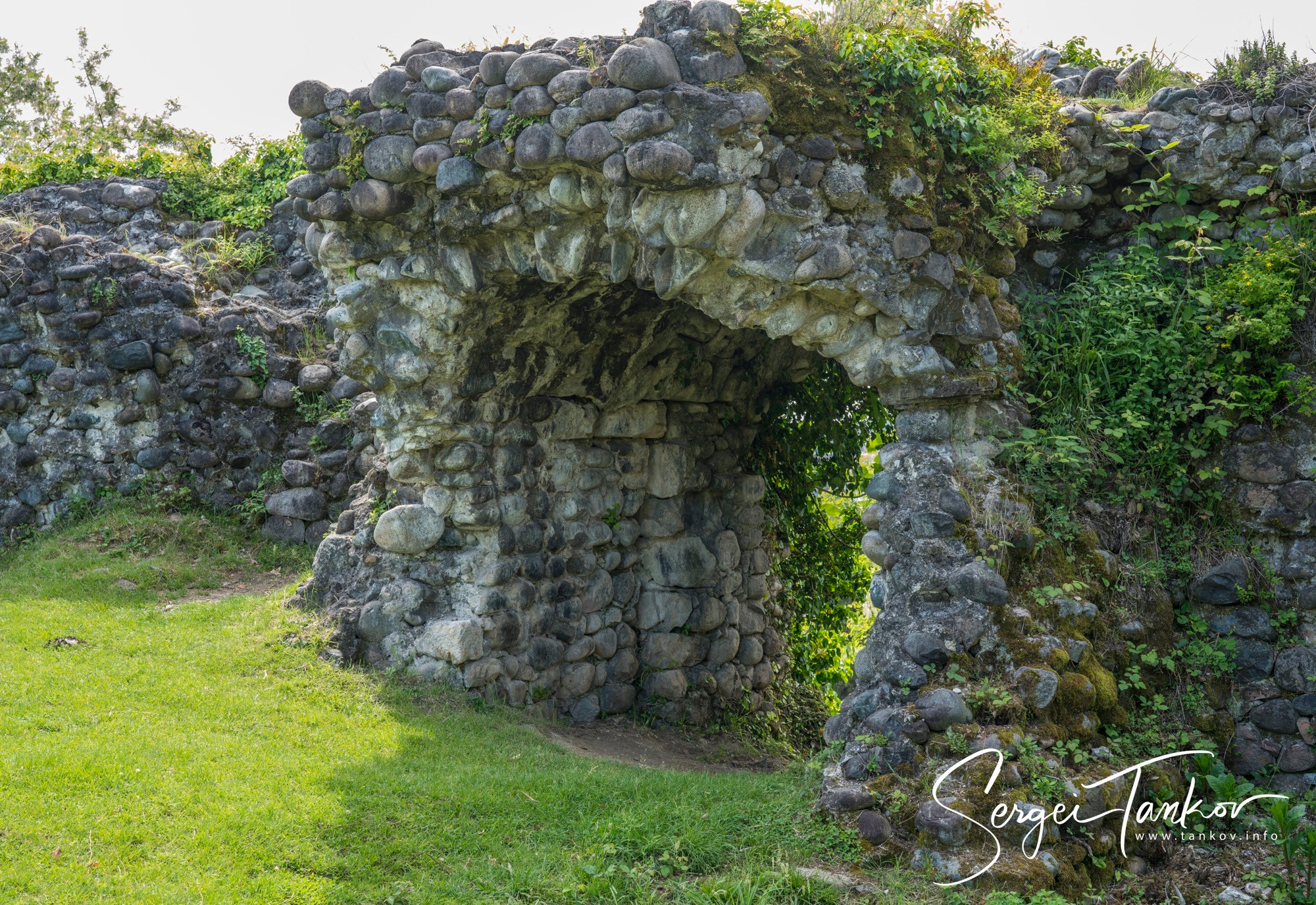 Абхазия (май 2019). Фотограф Сергей Танков