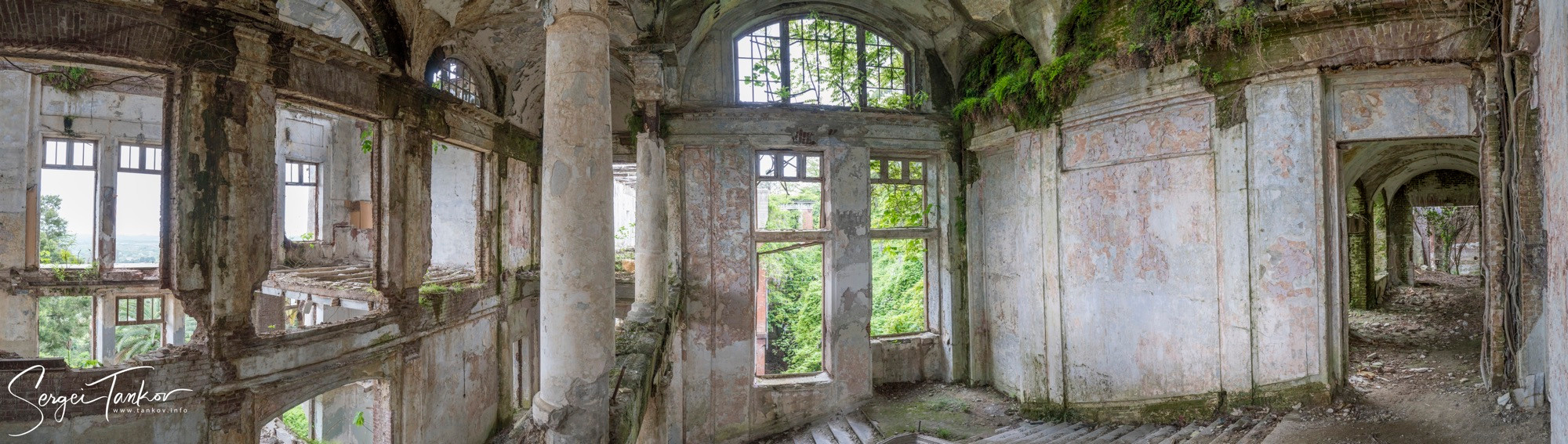 Абхазия (май 2019). Фотограф Сергей Танков