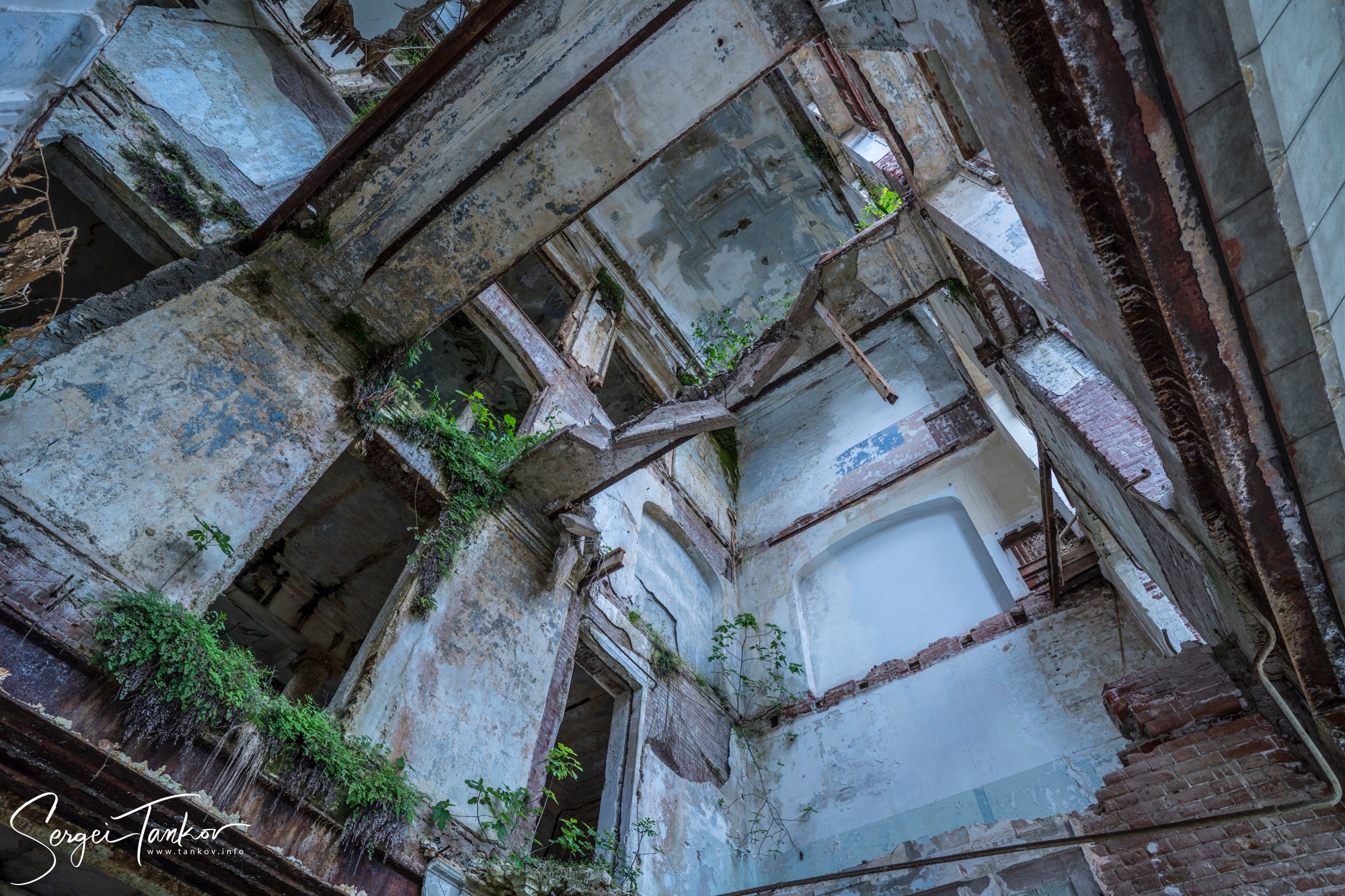 Абхазия (май 2019). Фотограф Сергей Танков