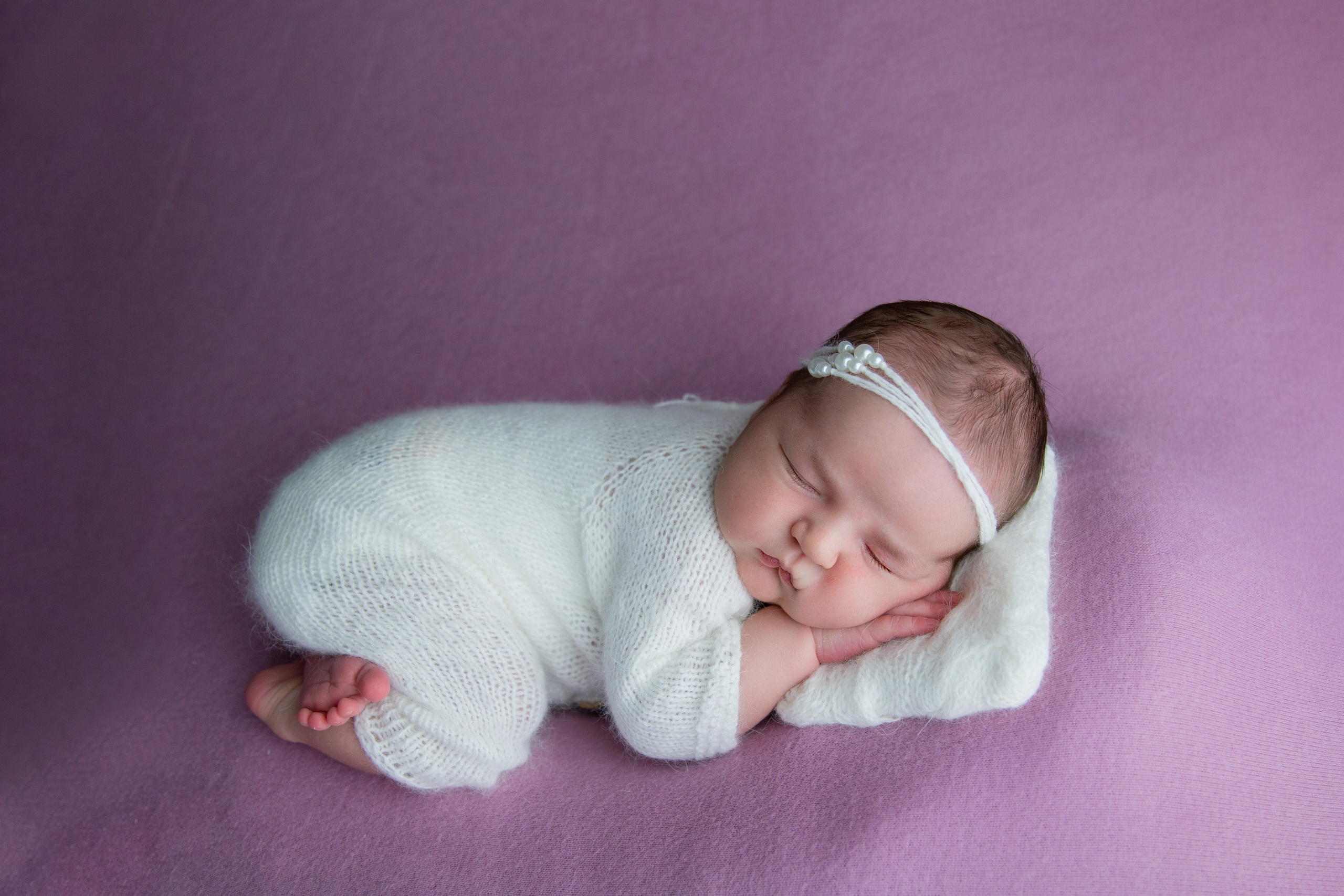 Профессиональная фотосессия новорожденного. Фотограф новорожденных Жуковский Раменское