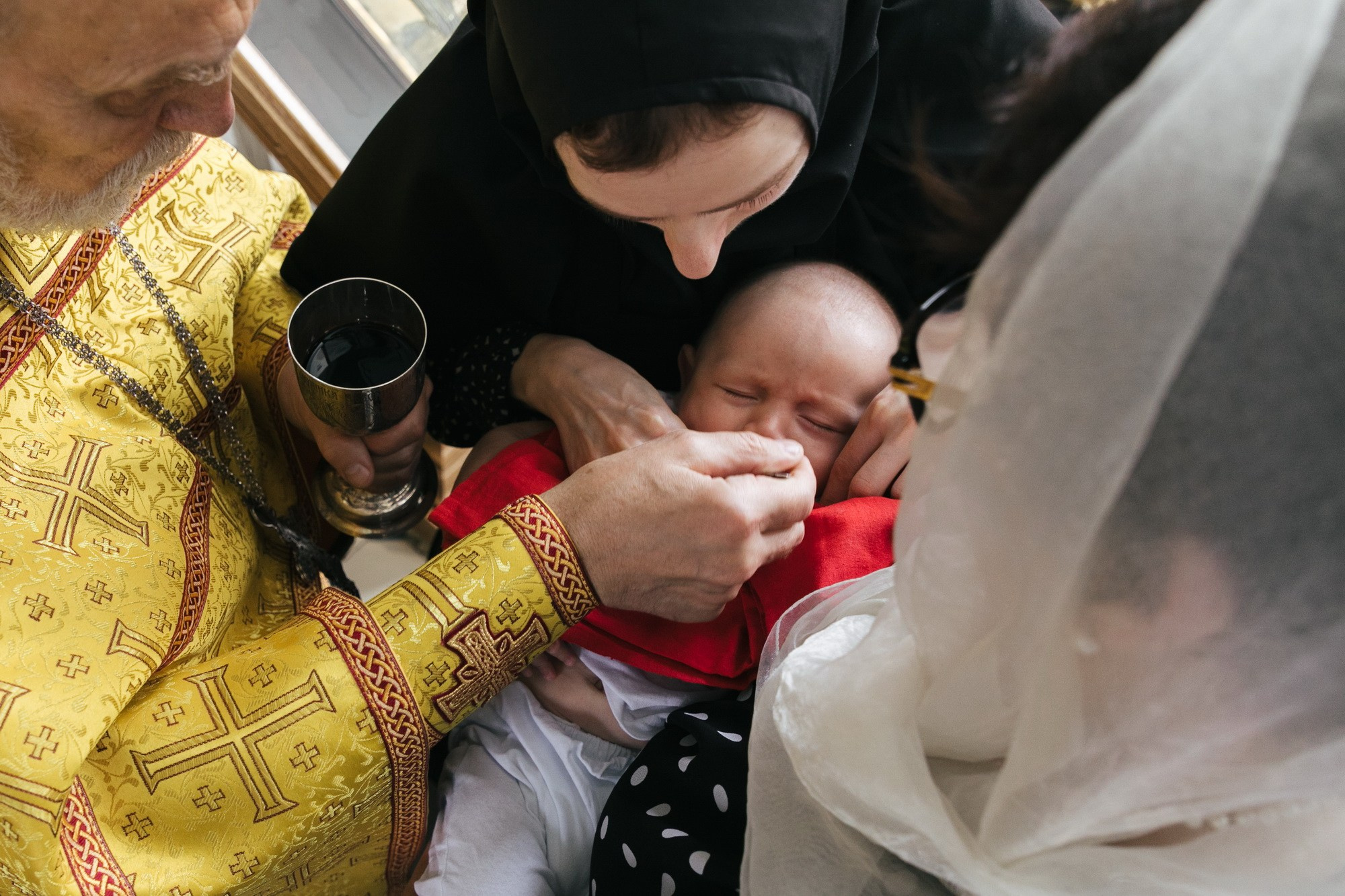 фотограф на крещение санкт петербург, справка о беседе перед крещением, сколько стоит крещение спб, лучшие храмы для крещения, крещение ребенка в спб цены, пушкин церковь узнать про крестины что нужно, что нельзя делать перед крещением, лучшие храмы для крещения, санкт петербург фотограф, крестить без крестных, всего один крестный, имя для крещения малыша