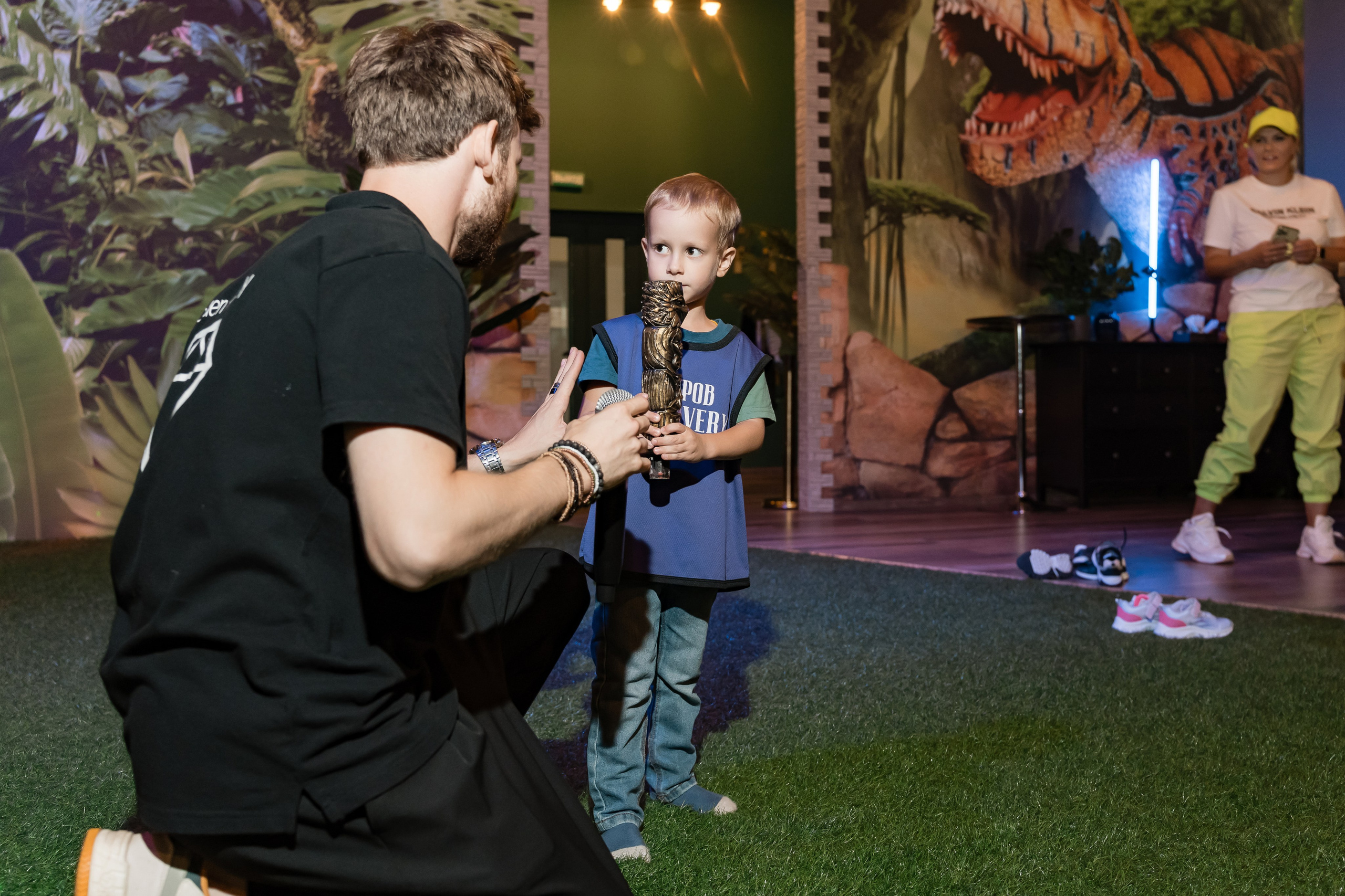 С Днем Рождения, Гена! Остров Discovery