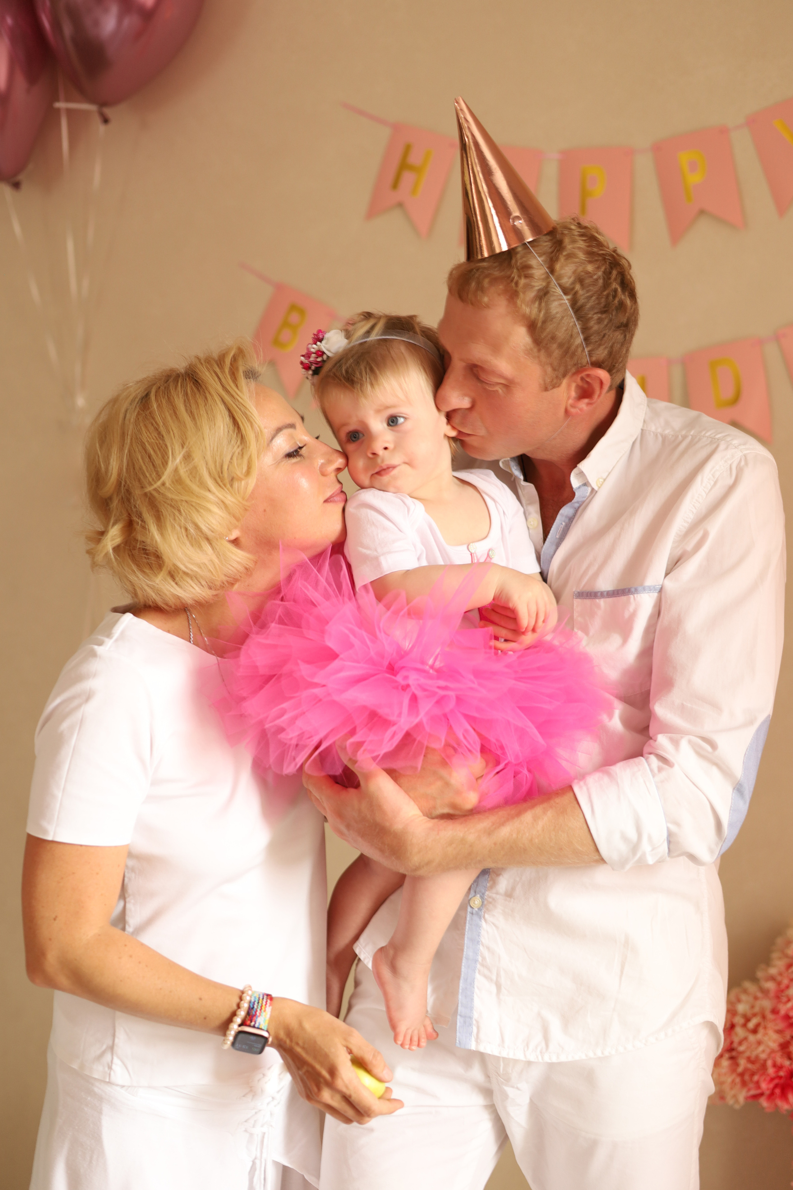 Первый день Рождения. Семейный и детский фотограф в Новосибирске, Москве Анна Кутарева