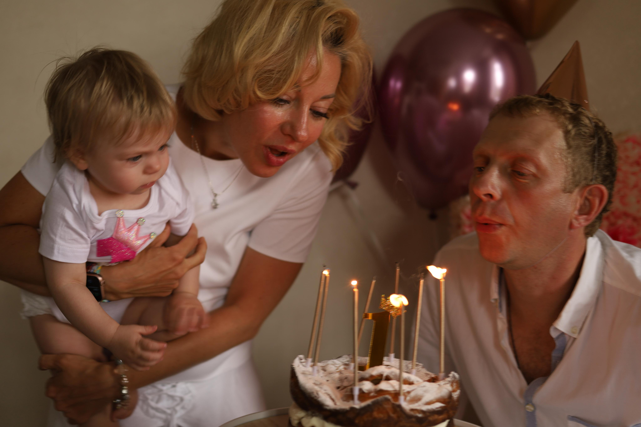 Первый день Рождения. Семейный и детский фотограф в Новосибирске, Москве Анна Кутарева