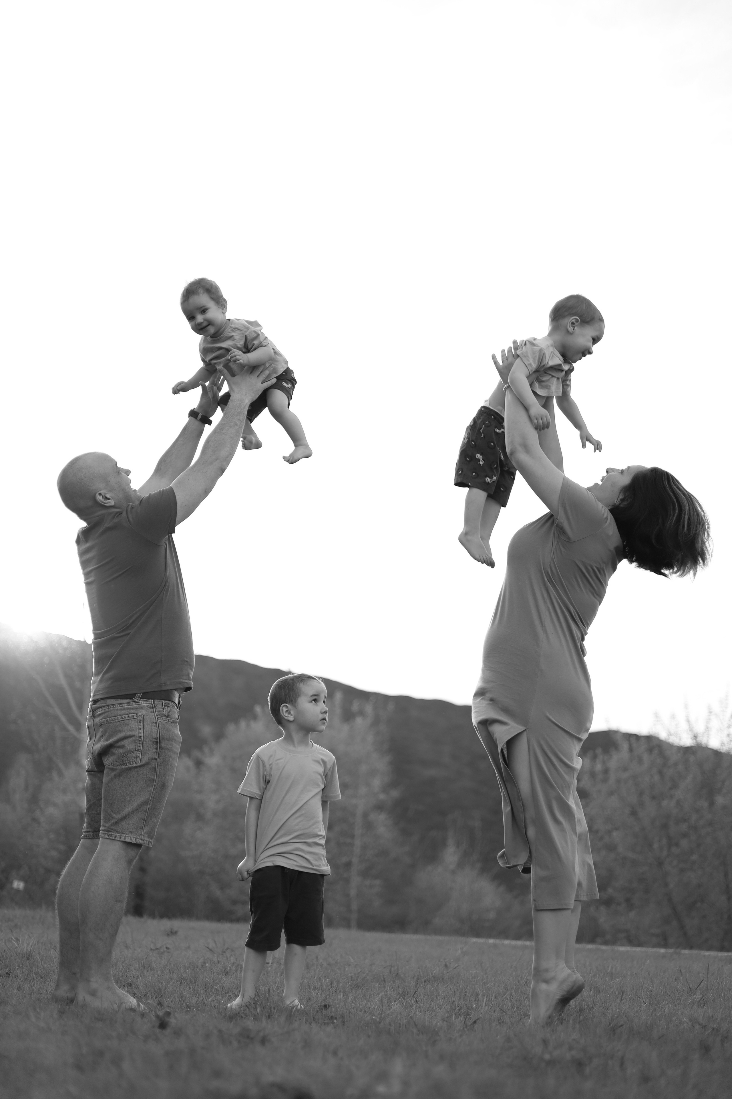 Прогулка большой и дружной семьи. Семейный и детский фотограф в Новосибирске, Москве Анна Кутарева