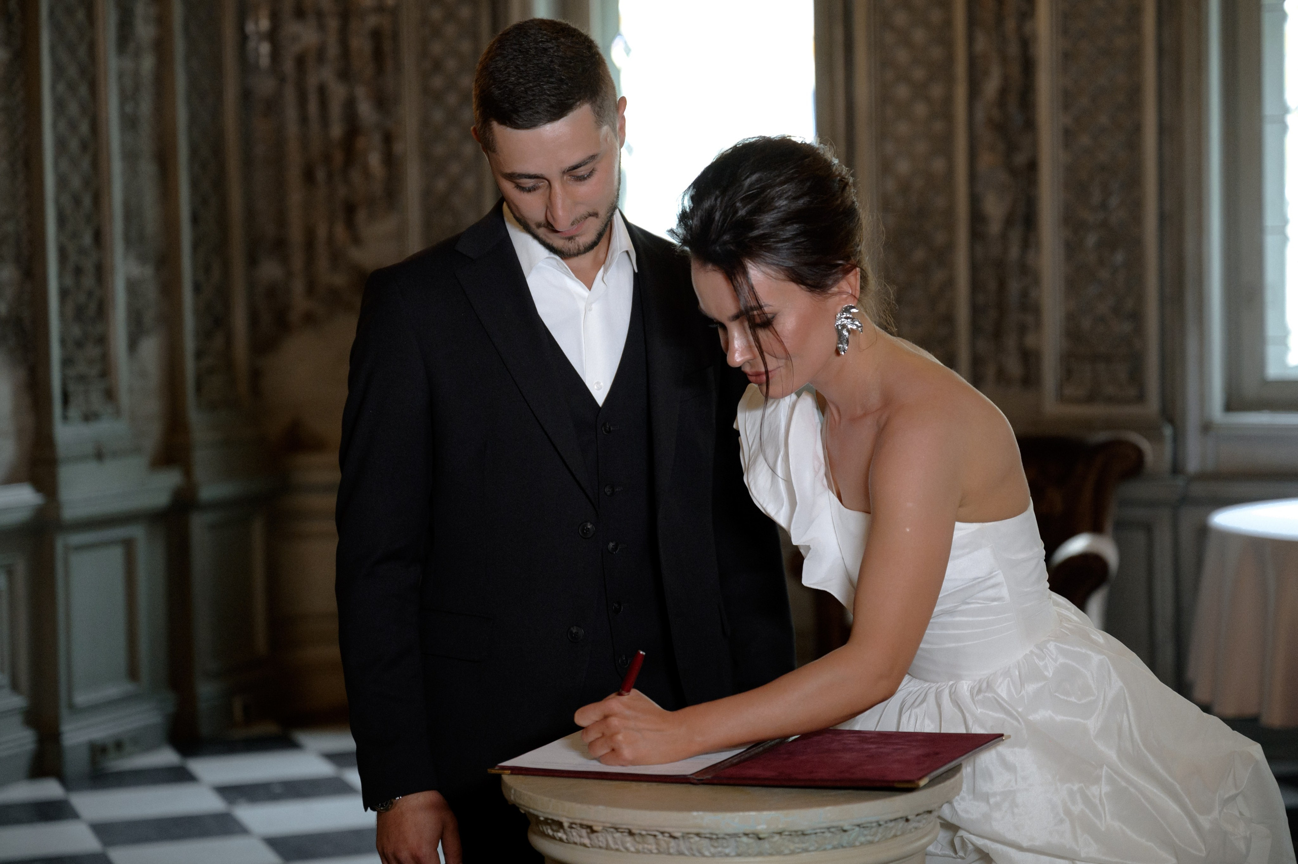 23.08.2024. RETOUCH-HOUSE