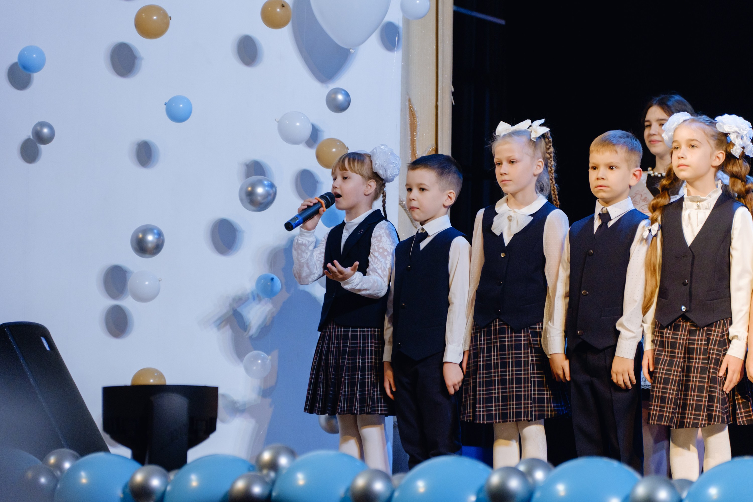 Последний звонок 11 класс. Фотограф Софья Володкина