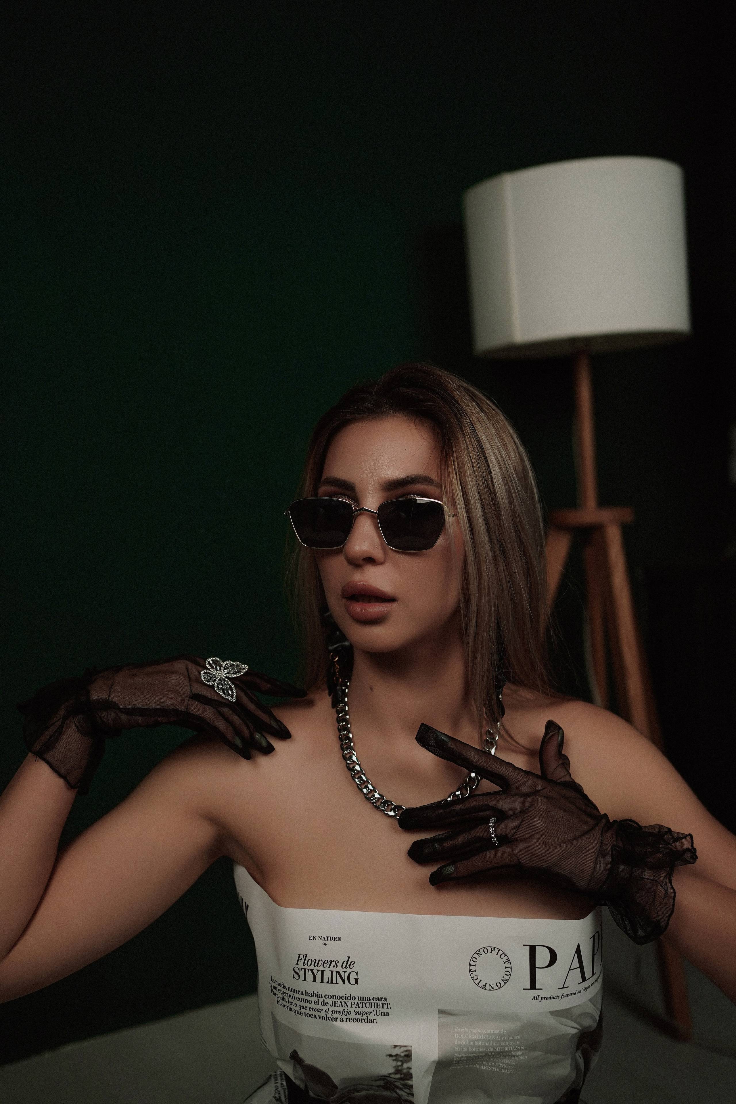 Фотостудия Рафинад. Женский фотограф Новочеркасск, Ростов-на-Дону, Шахты. Девушка в газете. Свадебный фотограф в Ростове-на-Дону. Таинство Крещения и Венчания, семейные фотосессии. Алёна Чёботова