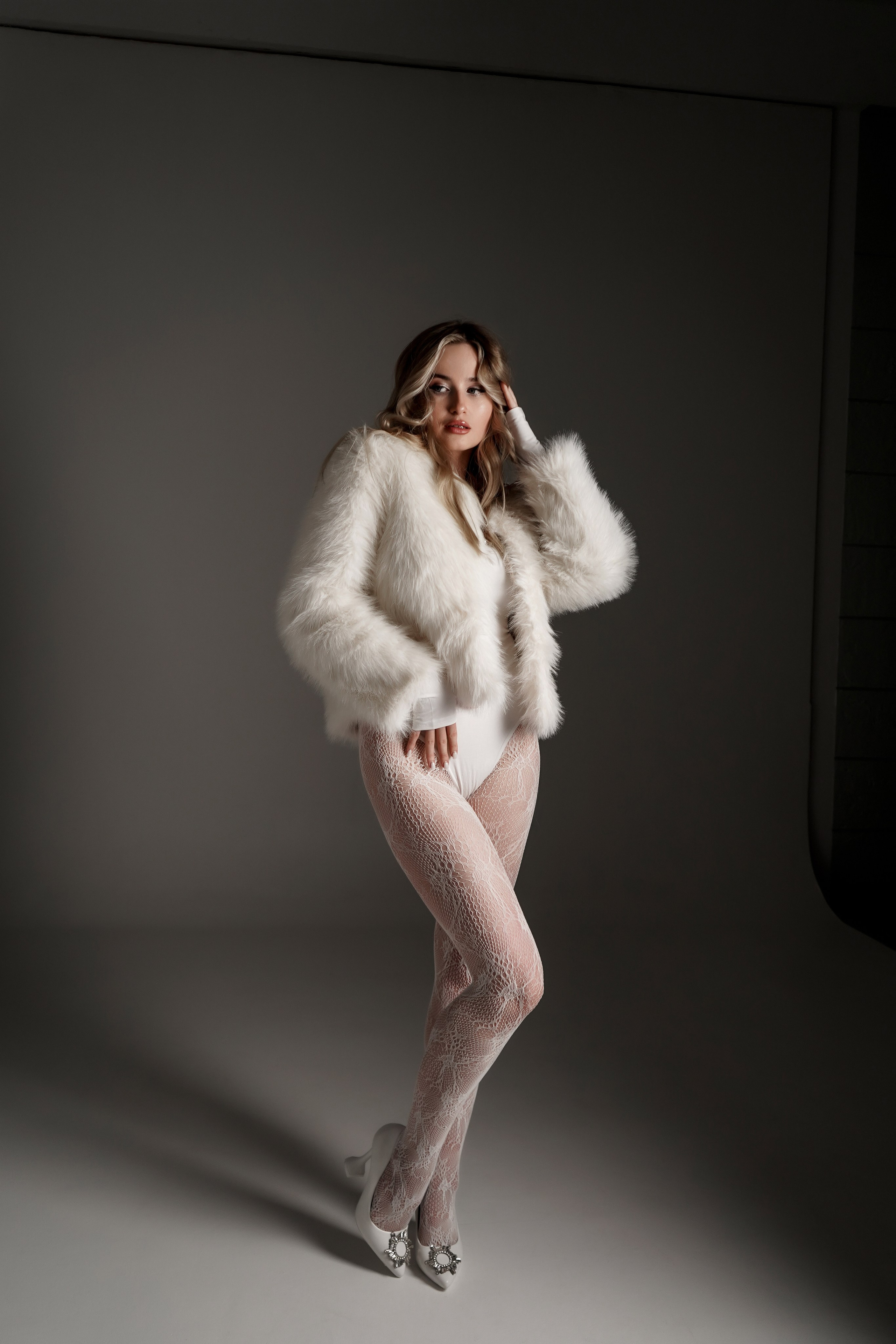 Женский фотограф Ростов-на-Дону. Фотосессия в фотостудии. Анастасия. Свадебный фотограф в Ростове-на-Дону. Таинство Крещения и Венчания, семейные фотосессии. Алёна Чёботова