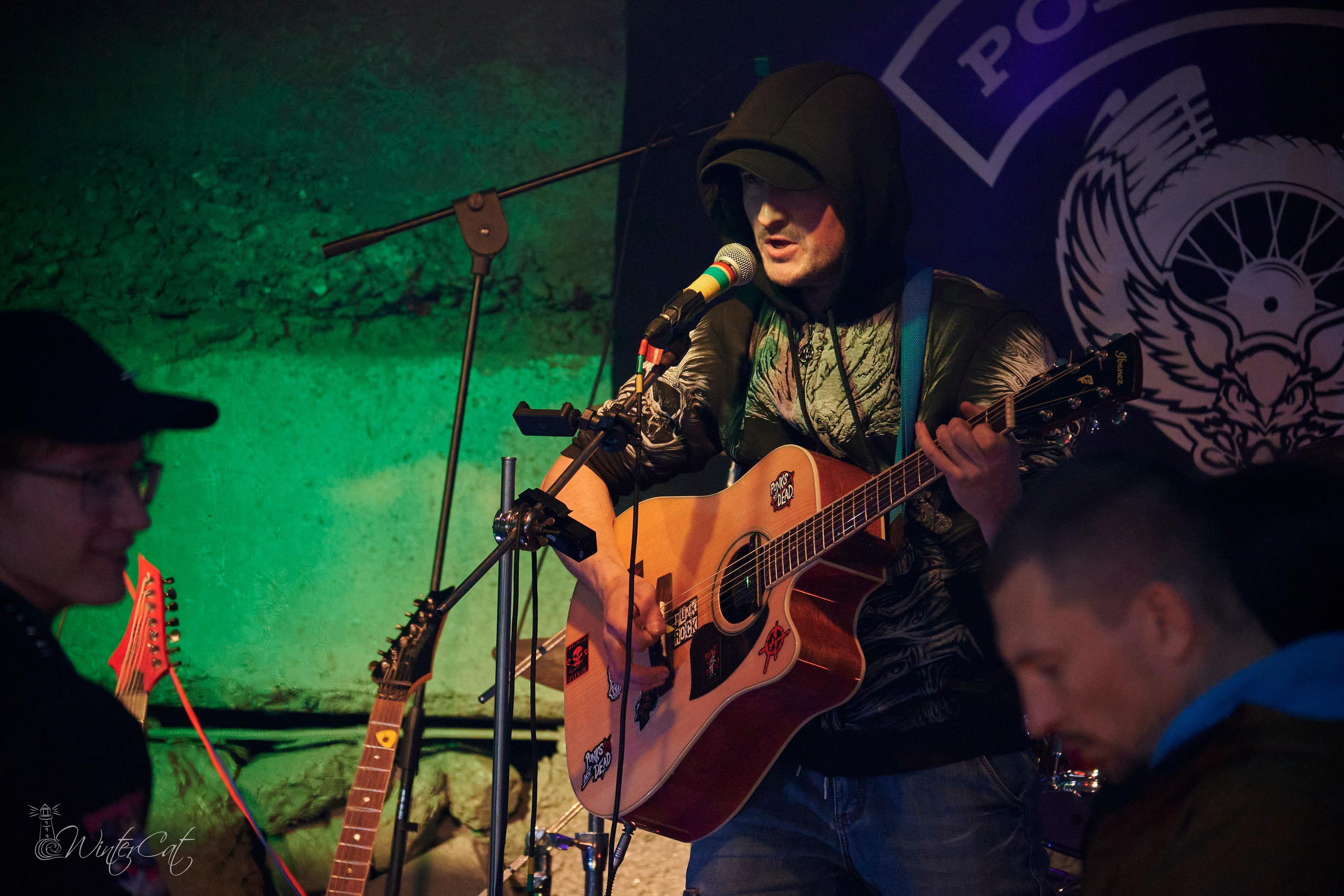 Концерт на закрытии Мотосезона. Портретный и репортажный фотограф в Магадане Андрей Нефедов WinterCatPhoto