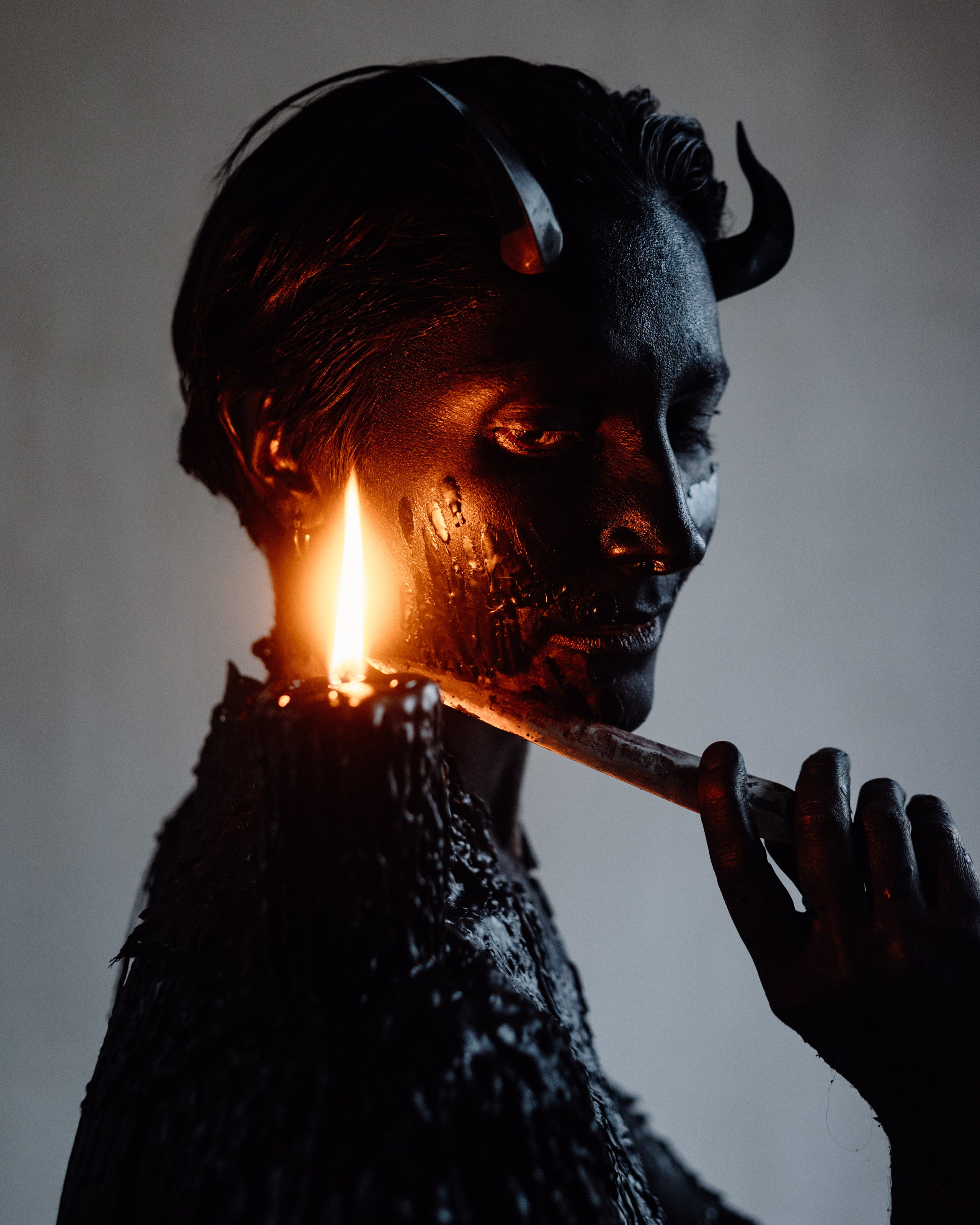 Съёмка со свечами ваксплей. Фотоведьма Дарья Нечинская