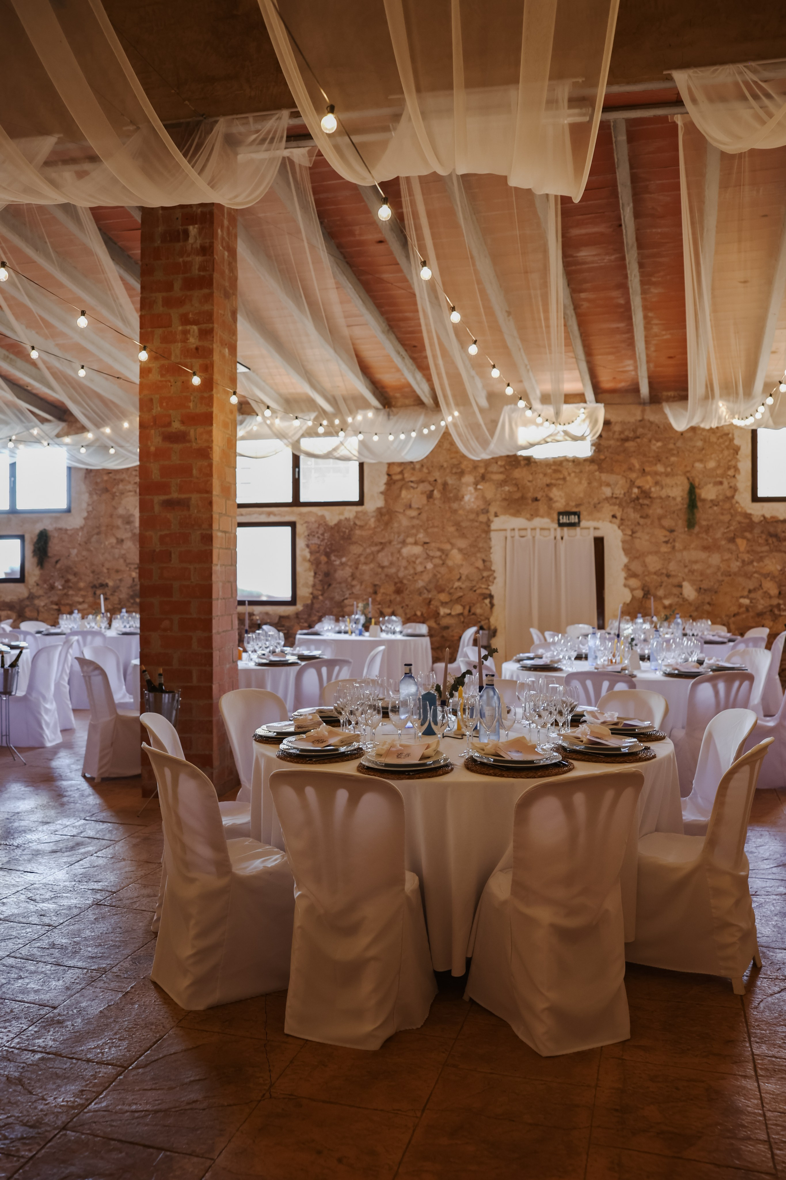 Ana & Pablo. Bantser Studio — Wedding photographer and planner in Valencia, Spain