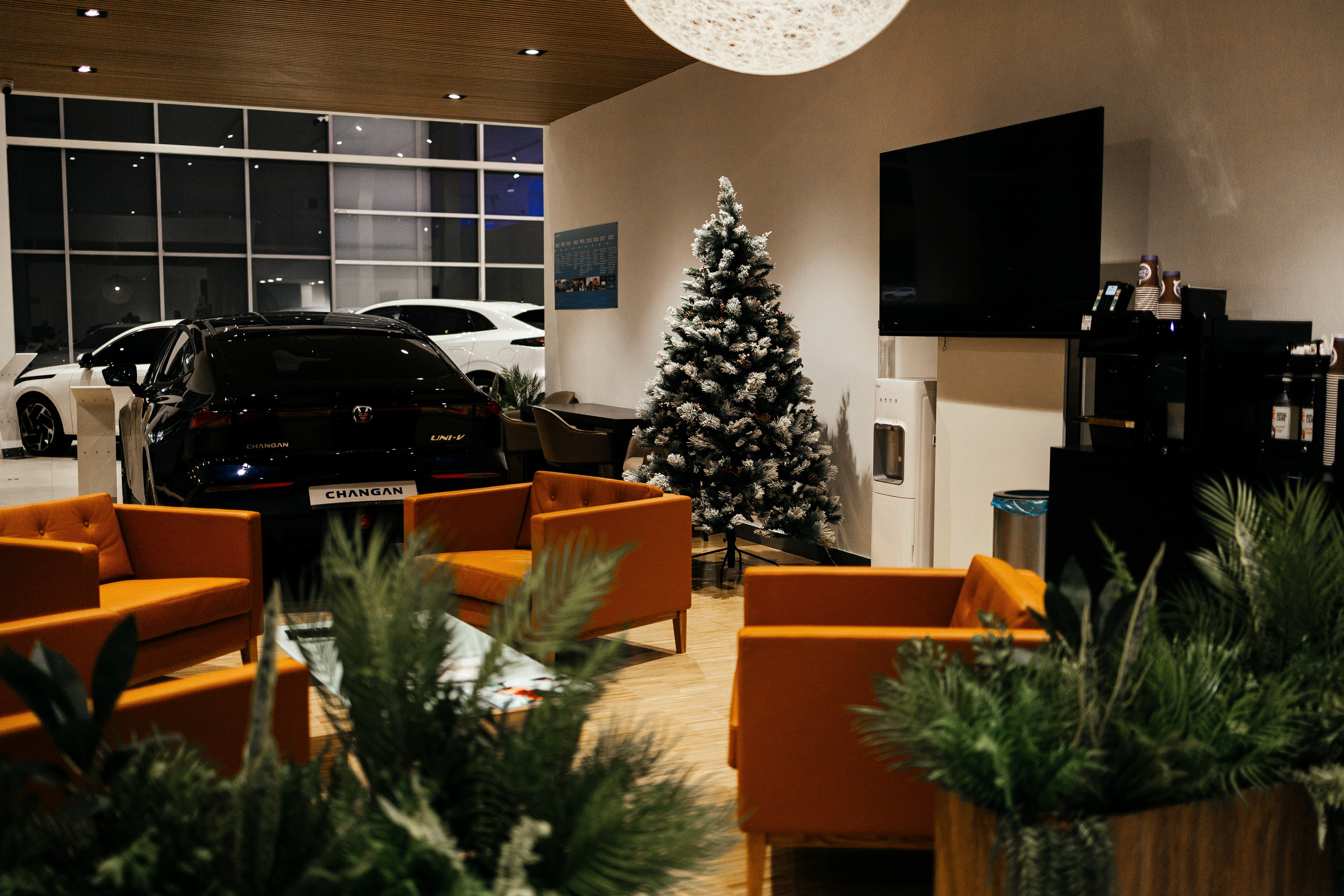 Автосалон OMODA \ Jaecoo \ Changan. Фотограф в Краснодаре Лагунов Владимир