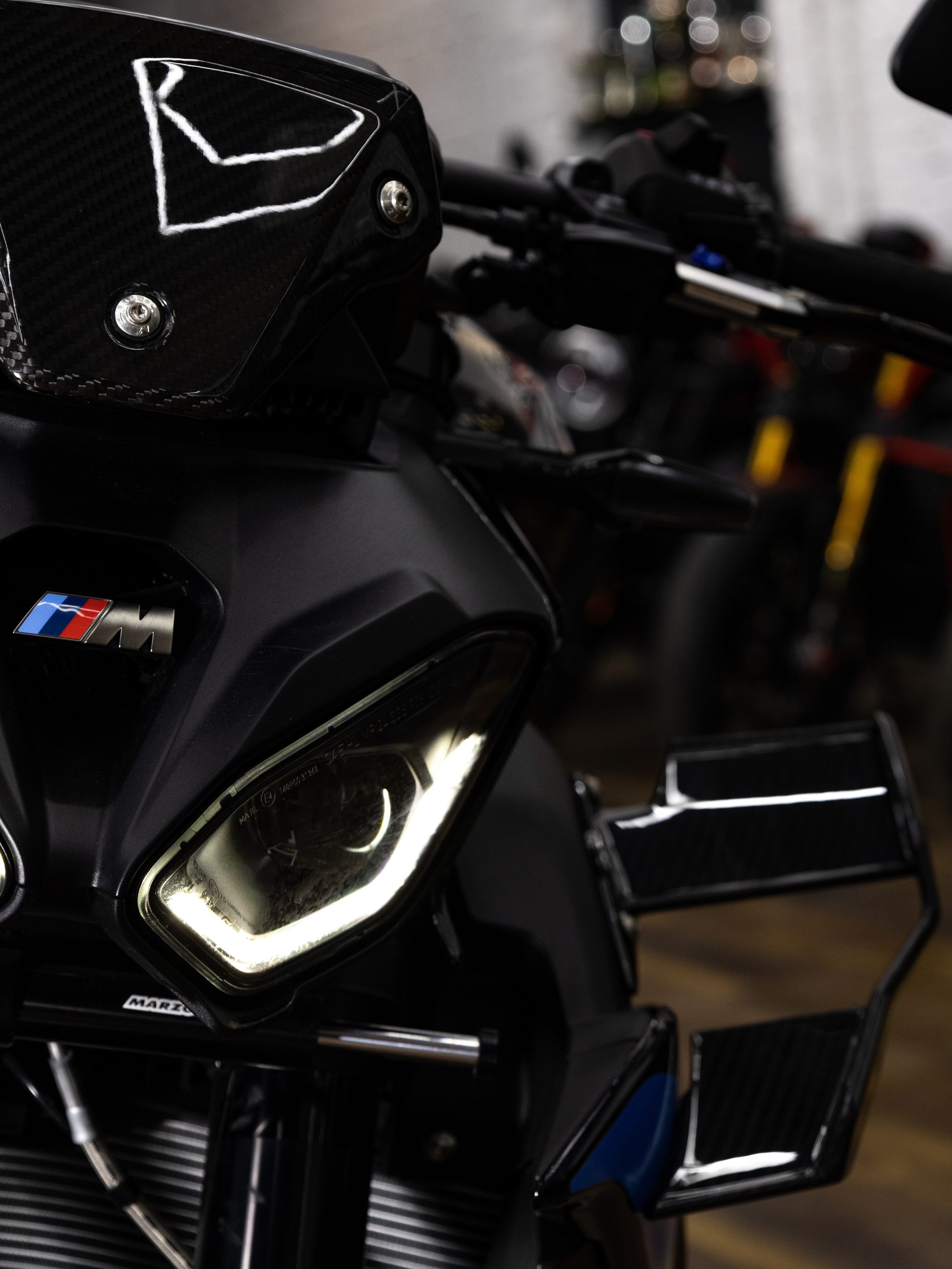 Фотосессия с мотоциклами и автомобилями. Предметный фотограф в Москве и Московской области