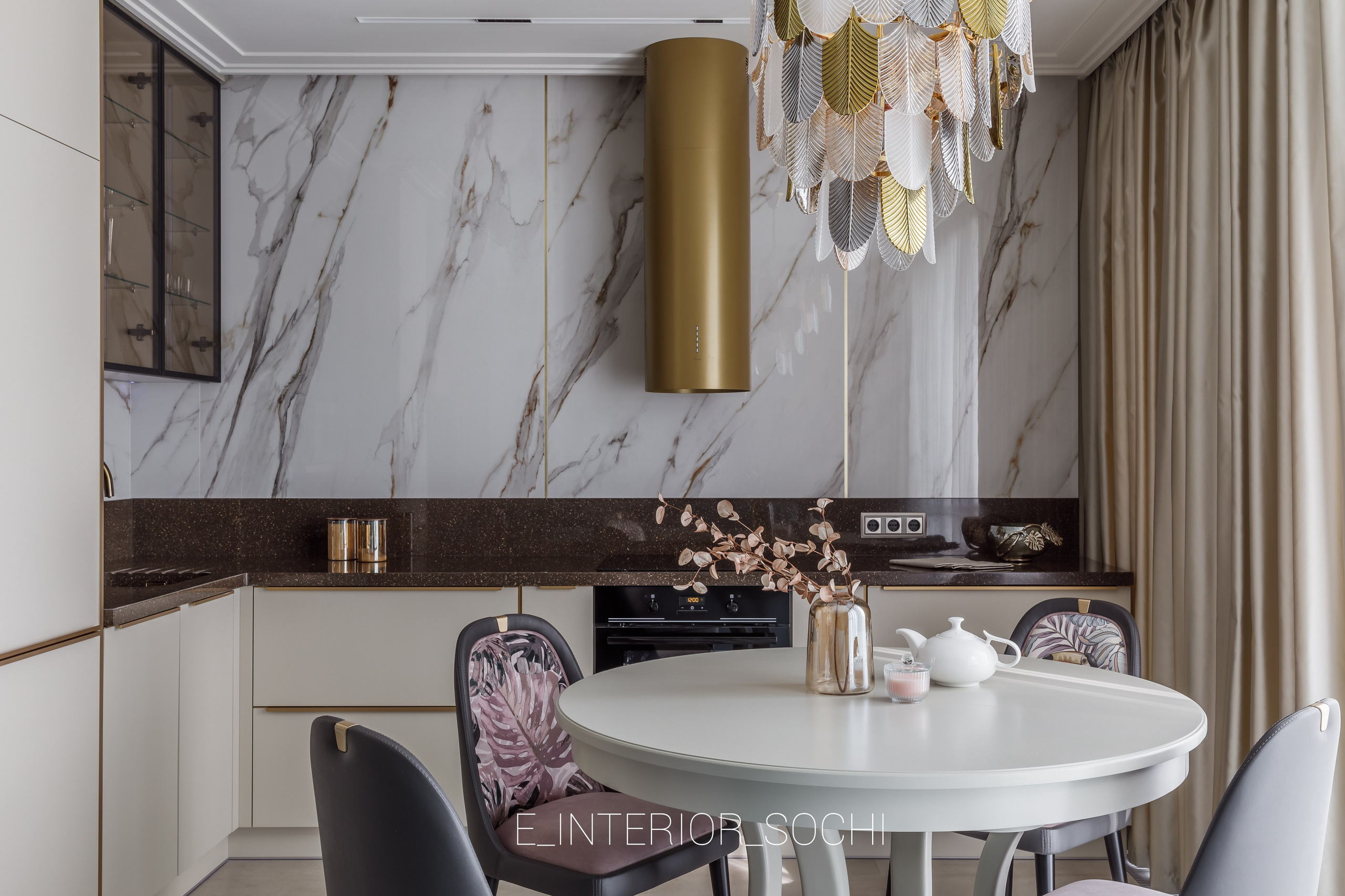 TROPICAL BREEZE. Дизайн интерьера Евгения Тисленко