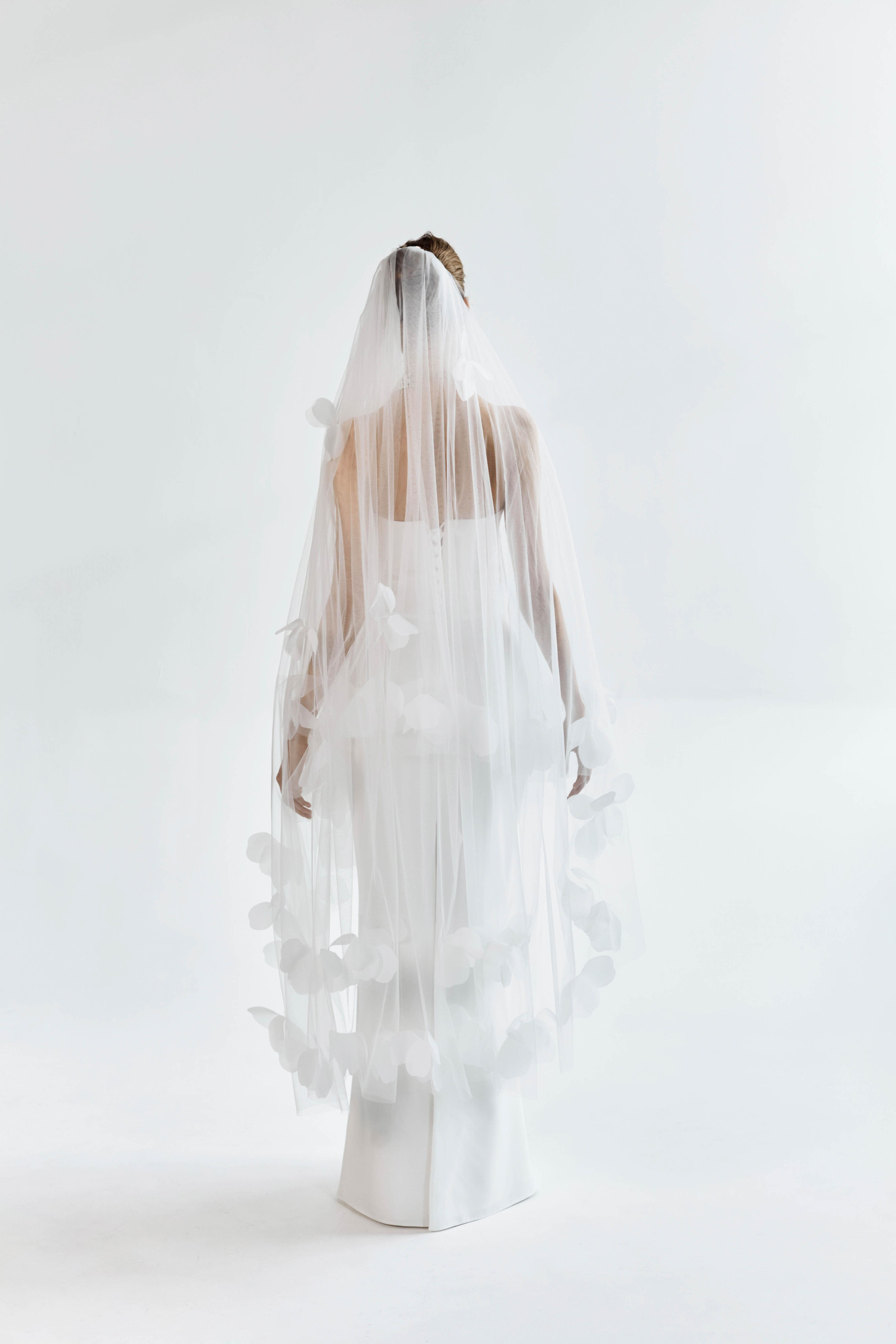 Сара. Свадебный салон-ателье Бонжур в Минске Bonjour