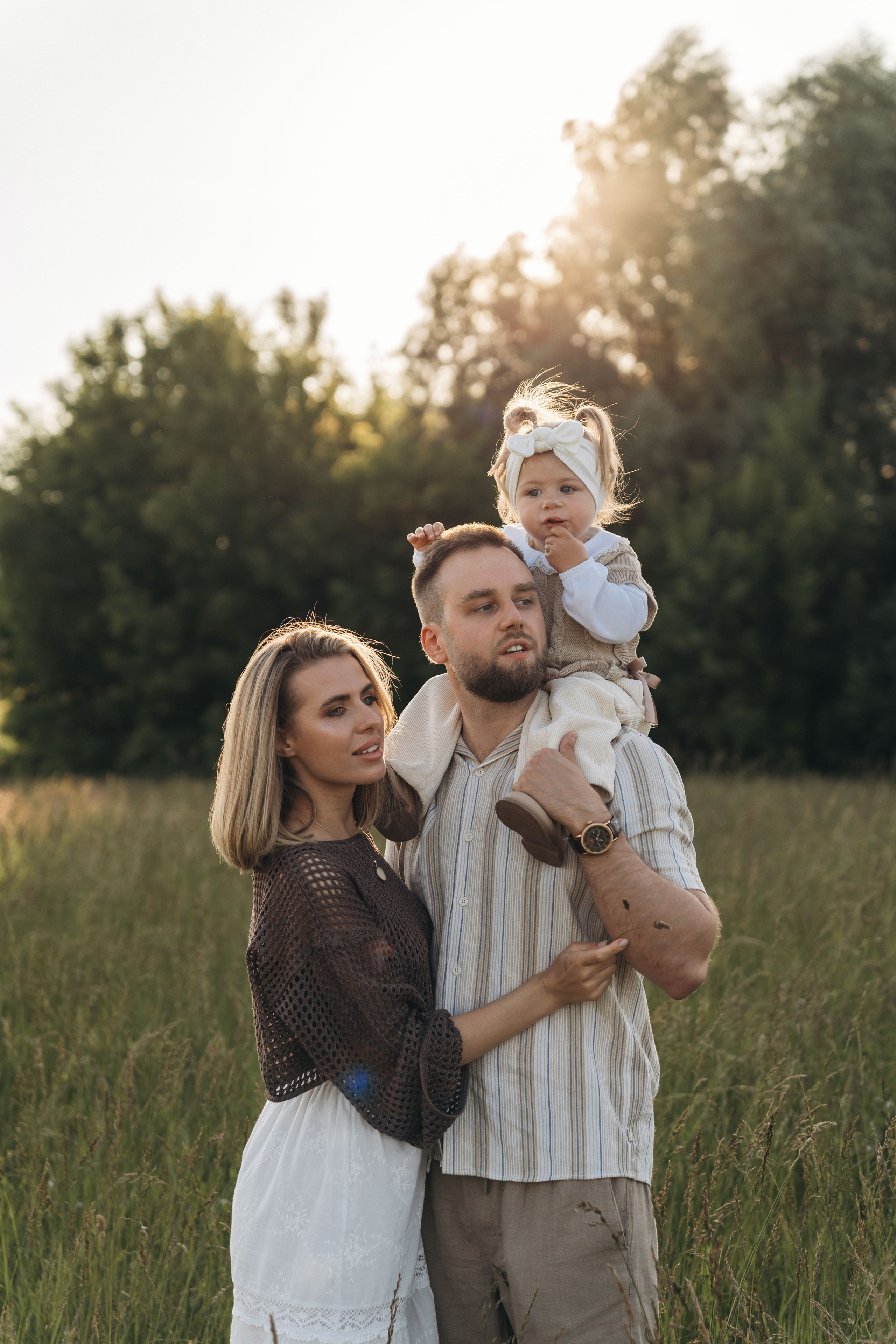 На машине загород. Ваш фотограф Вика Артемова