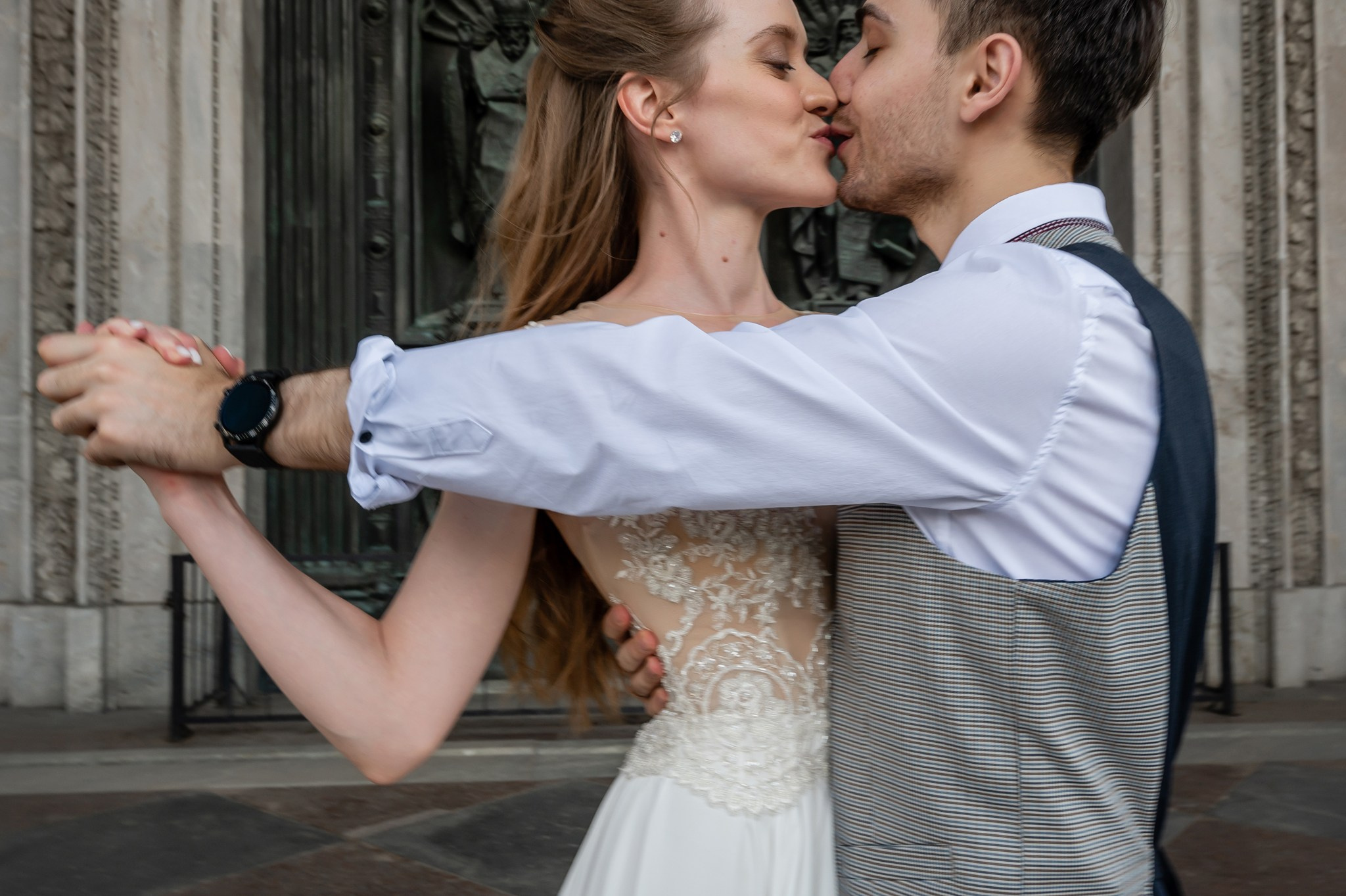 Зеркальный дворик. Свадебный и семейный фотограф из Санкт-Петербурга Климов Анатолий