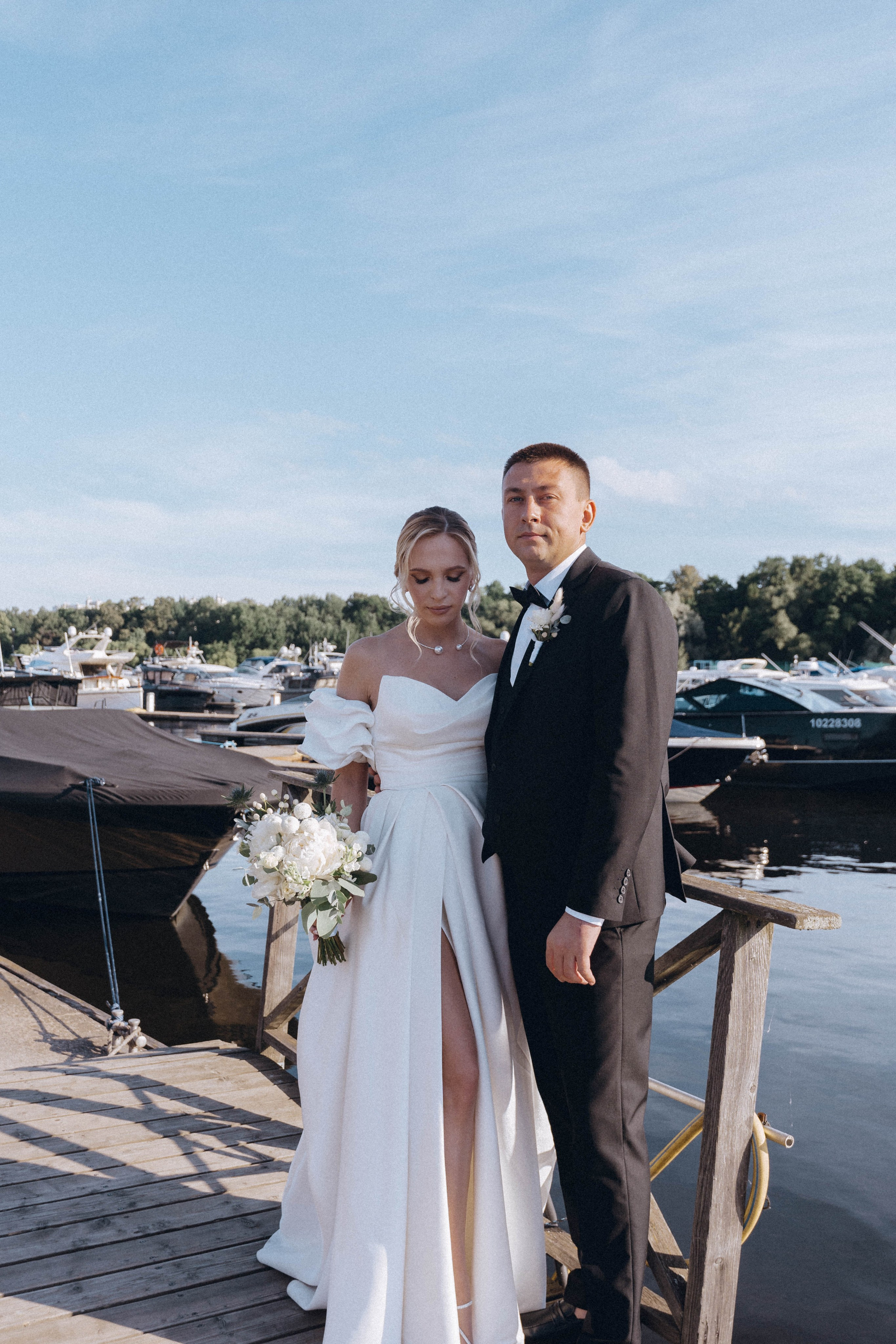 СВАДЕНБНАЯ СЬЕМКА НА КАТЕРЕ ПО КАНАЛАМ САНКТ-ПЕТЕРБУРГА И В АКВАТОРИИ НЕВЫ. Профессиональный фотограф, Санкт-Петербург — Виктория Богомолова