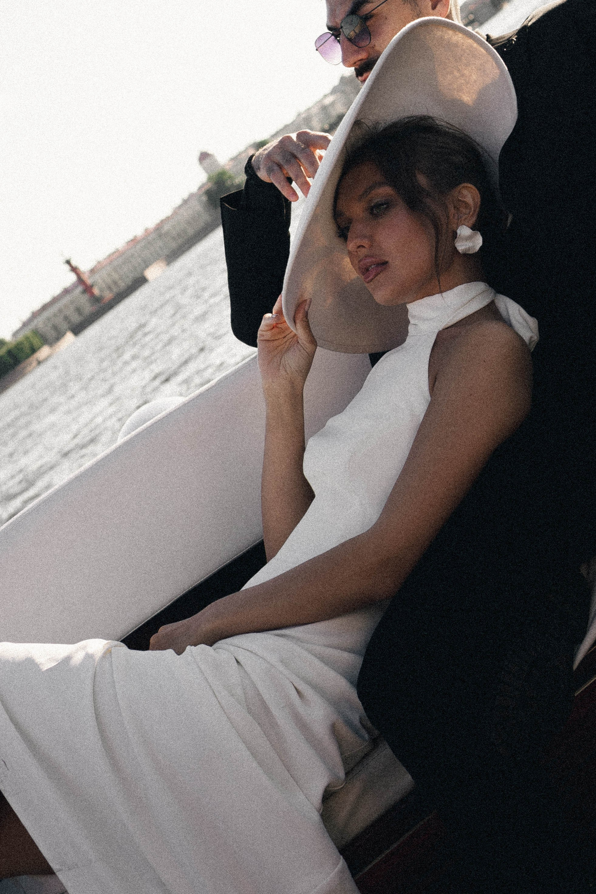 СВАДЕНБНАЯ СЬЕМКА НА КАТЕРЕ ПО КАНАЛАМ САНКТ-ПЕТЕРБУРГА И В АКВАТОРИИ НЕВЫ. Профессиональный фотограф, Санкт-Петербург — Виктория Богомолова