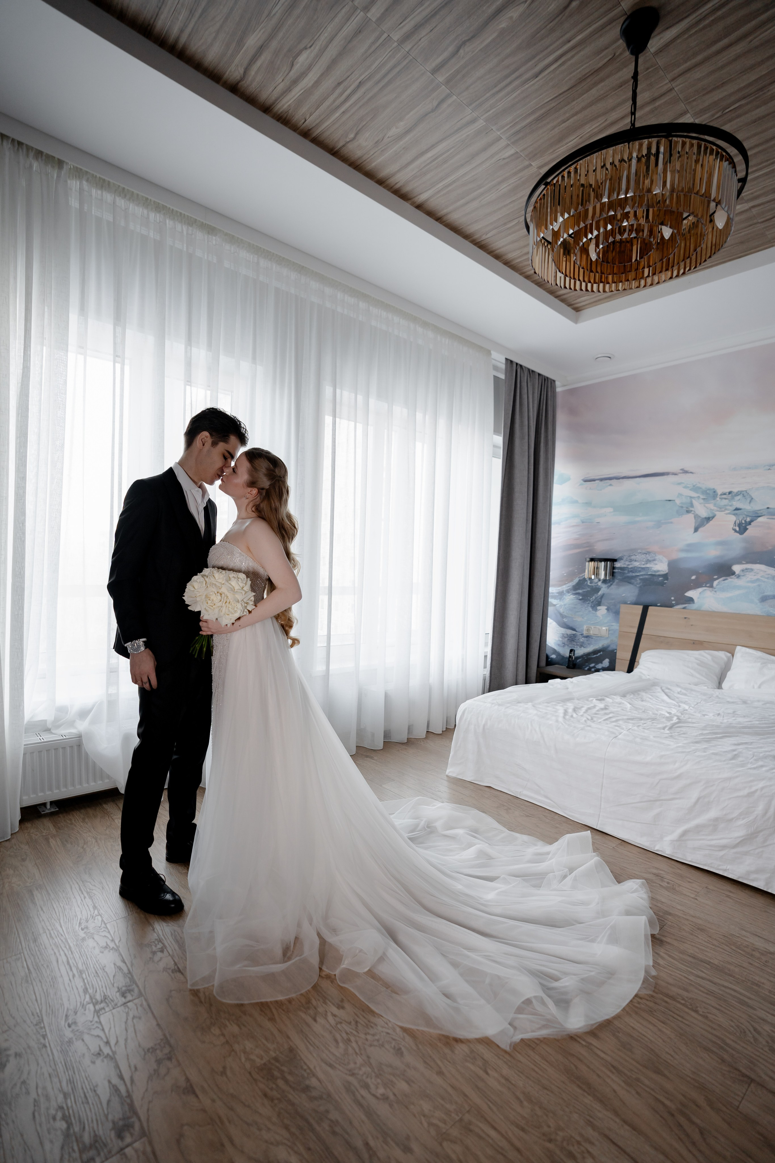 СВАДЕБНАЯ СЬЕМКА СБОРОВ В ОТЕЛЕ И ВЫЕЗД НА ЦЕРЕМОНИЮ (СНЯТО В СИБИРЕ В НИЖНЕВАРТОВСКЕ)М. Профессиональный фотограф, Санкт-Петербург — Виктория Богомолова