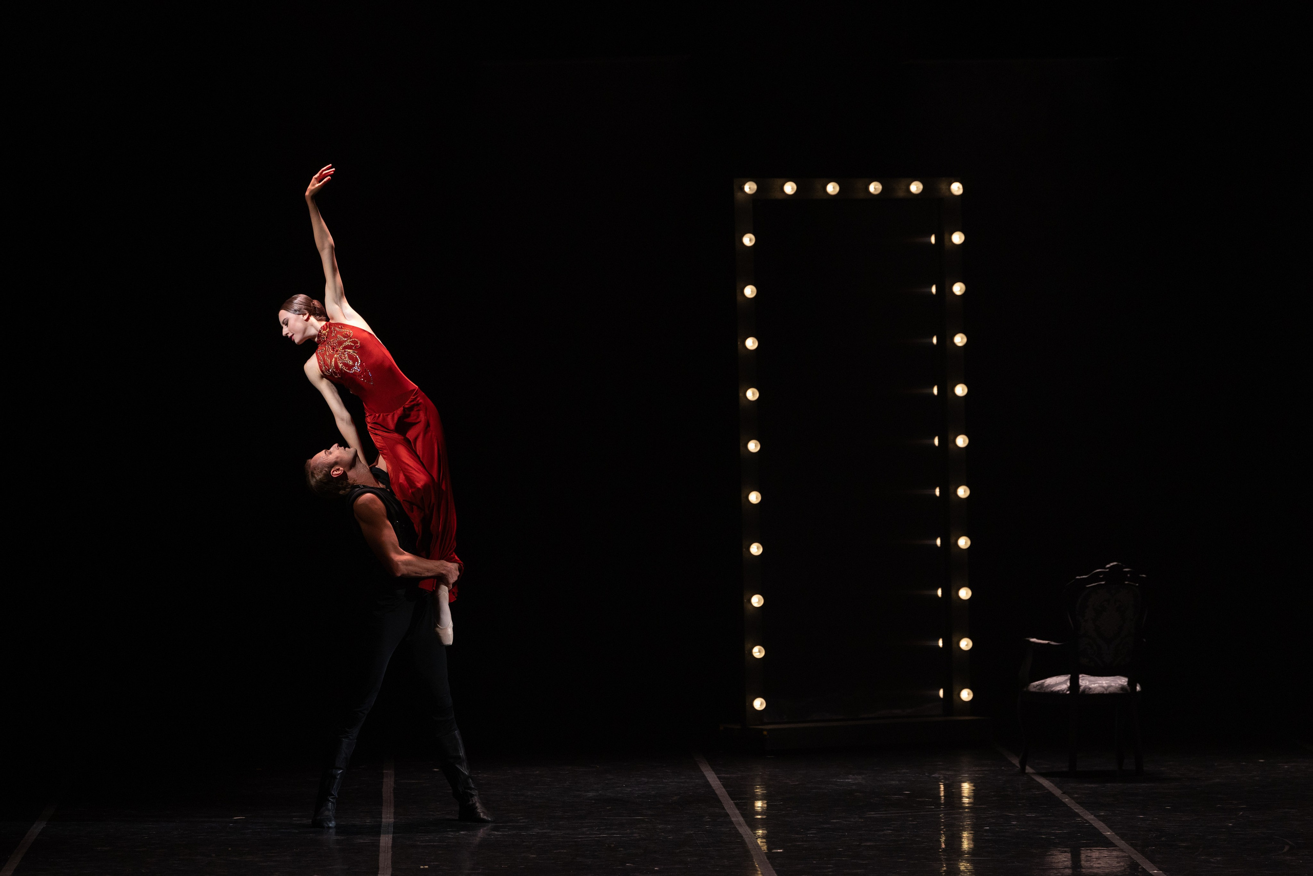 КОНЦЕРТЫ И СПЕКТАКЛИ. Коммерческий фотограф Дамира Умярова (Москва)