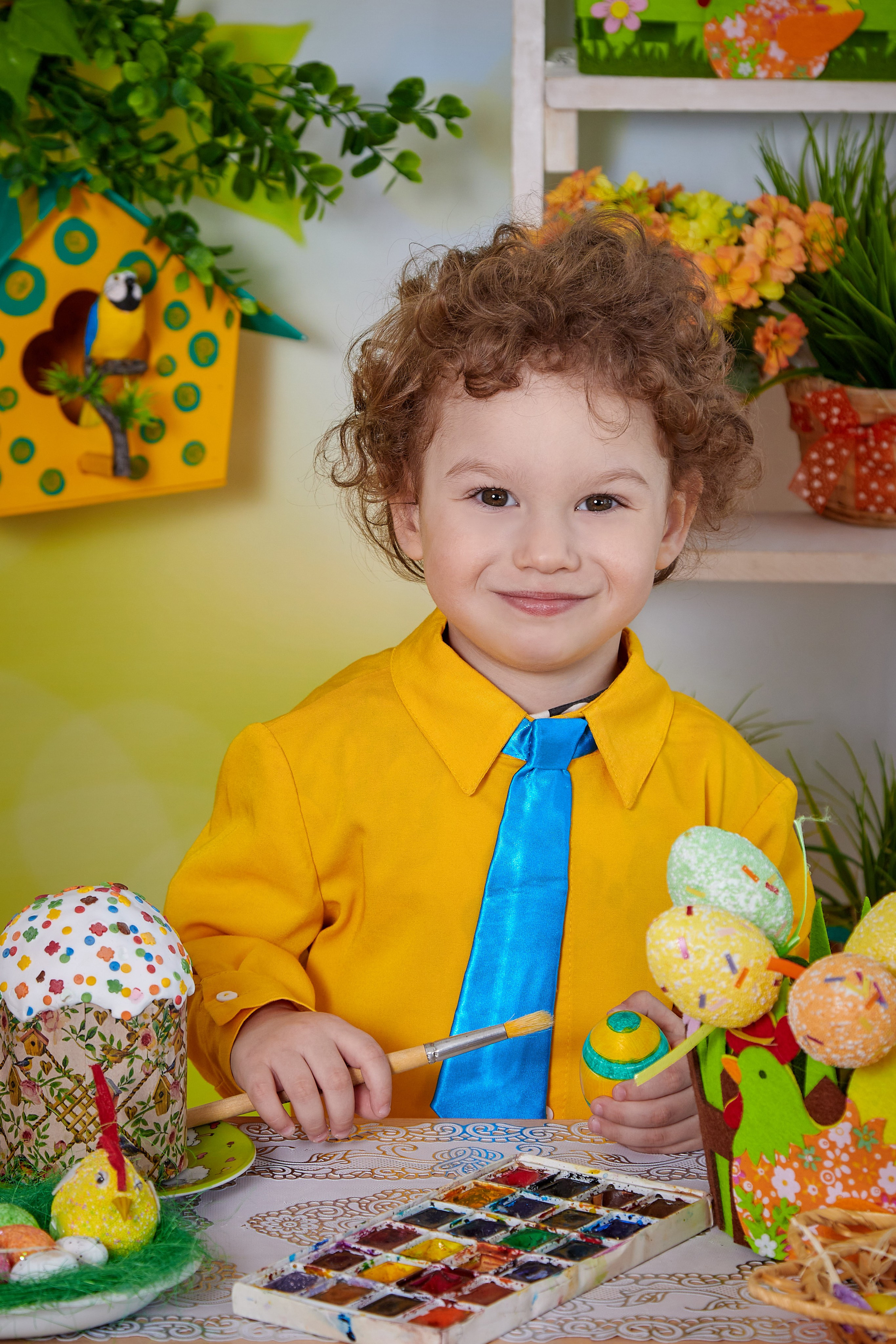 Красим яйца. Детская выездная фотостудия