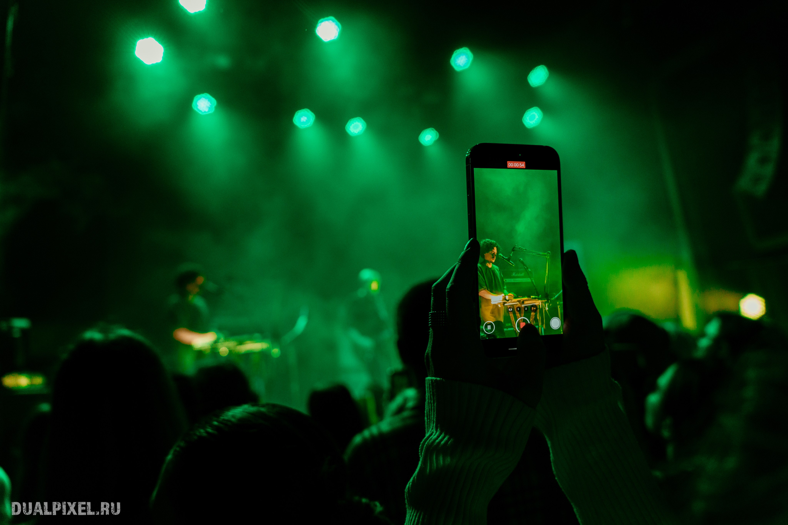 DenDerty концерт в Москве 30.03.2025. Магия музыки в кадре: Концертная Фотография