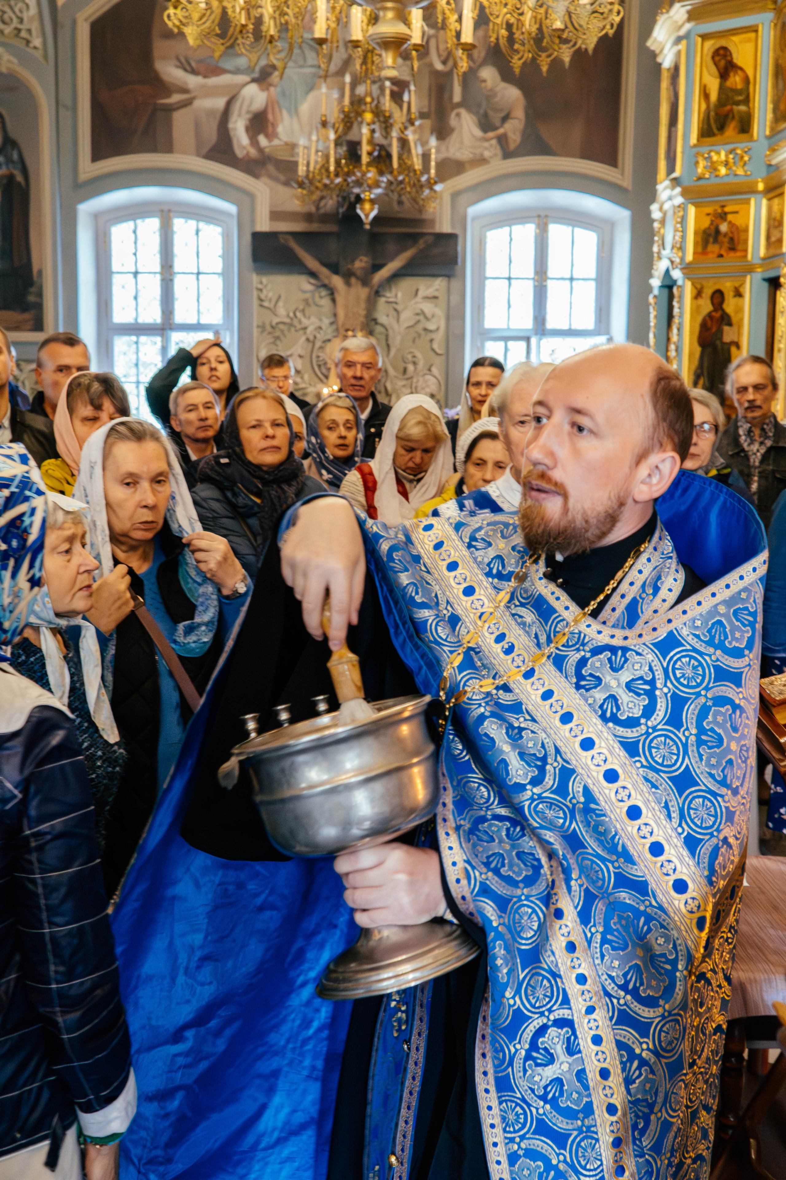 Литургия в храме иконы Божией Матери «Живоносный Источник» в Царицыне. Фотограф Москва Валерия Веденина