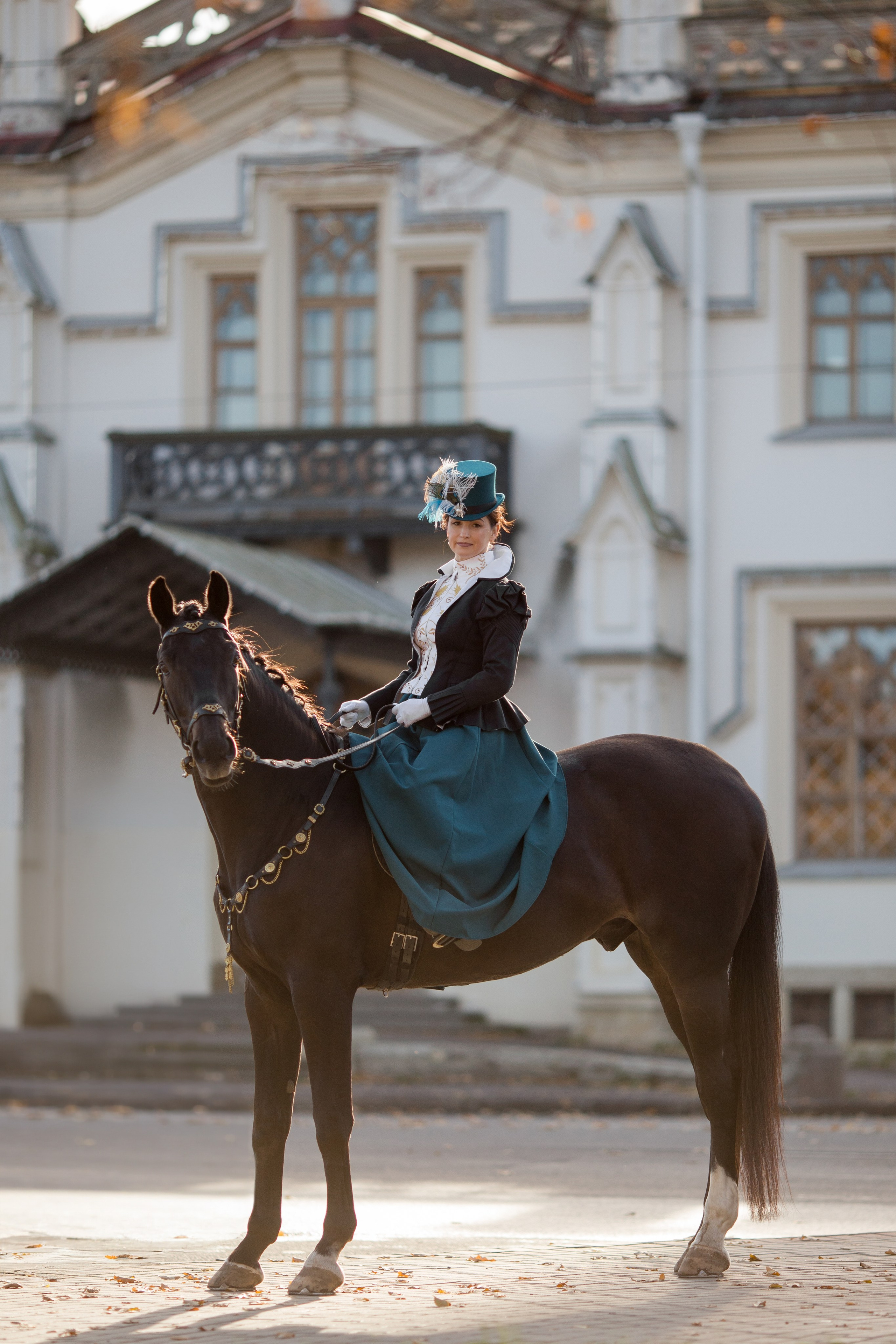 Фотосессия с лошадью в историческом стиле