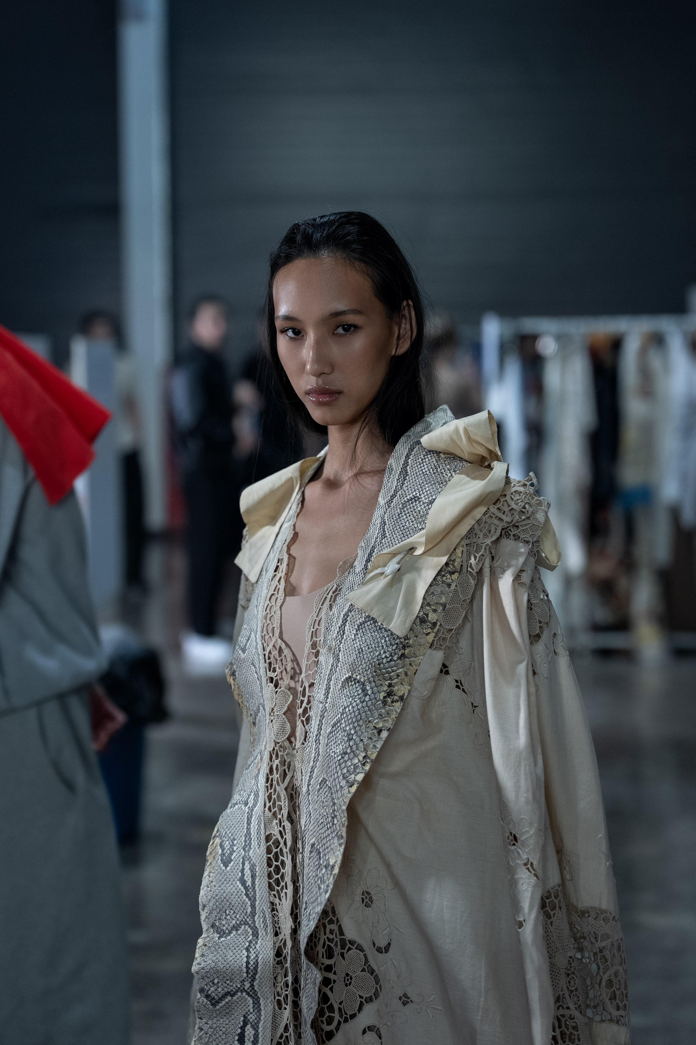 Visa Fashion Week Almaty Pre-Fall 2026 April Backstage Day 2. Сайт Алматинского НЮ АРТ, будуар и фэшн фотографа Дениса Карпенко