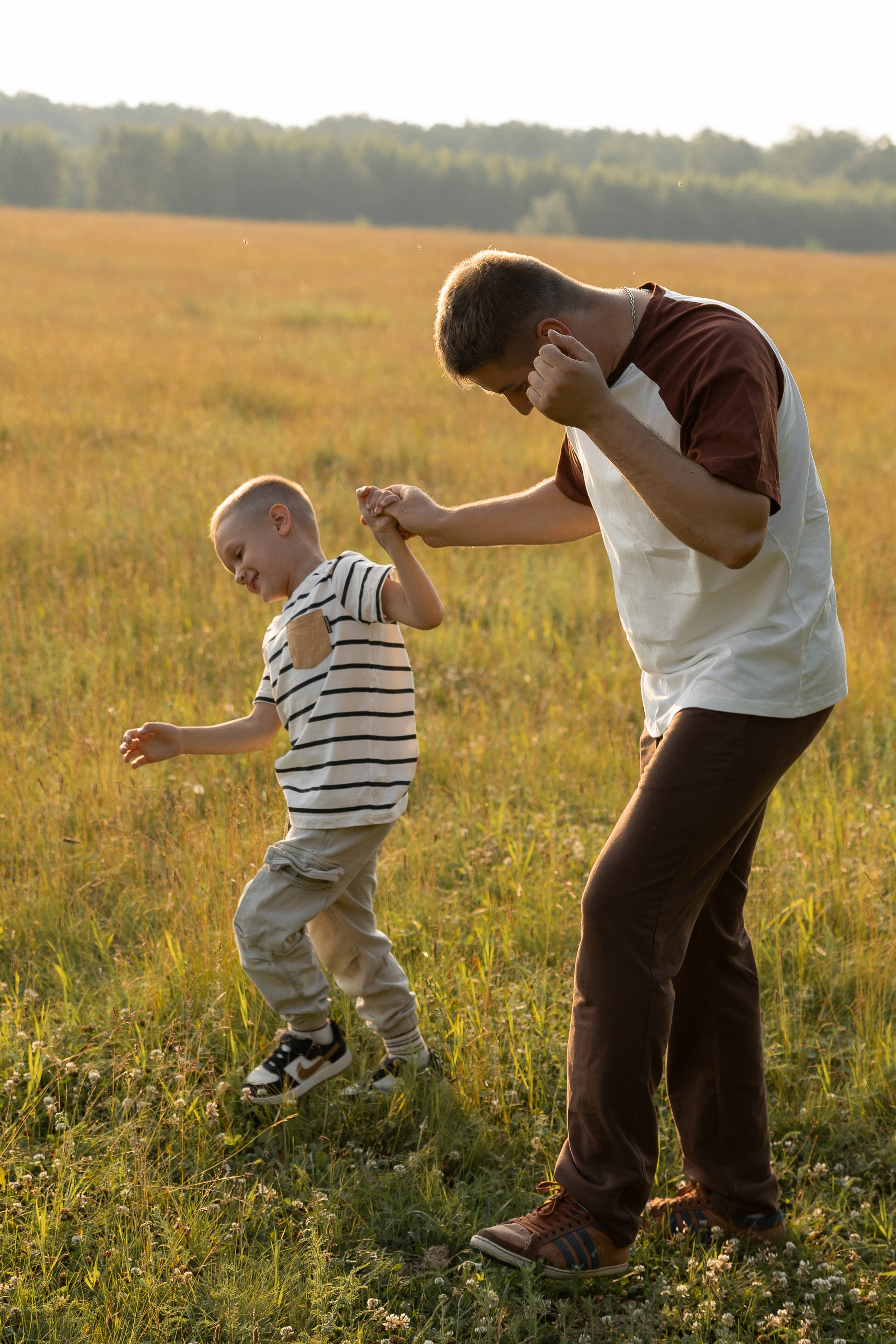 В поле. Семейный и свадебный фотограф в Челябинске Мария Леонтьева
